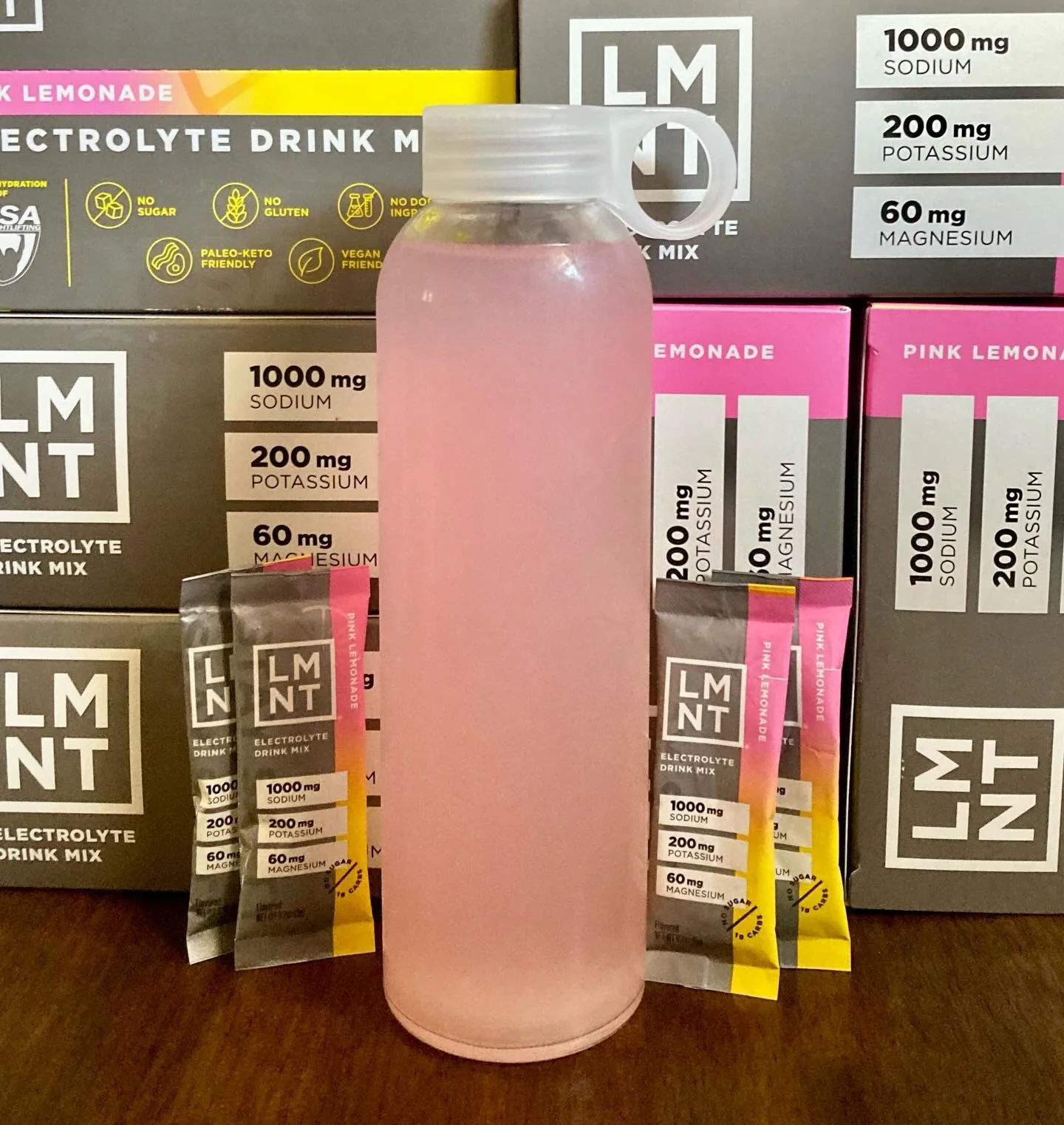 Pink Lemonade LMNT. Just in time for summer!!

#lmnt #electrolytes #summer #pilates4virginiabeach #workout