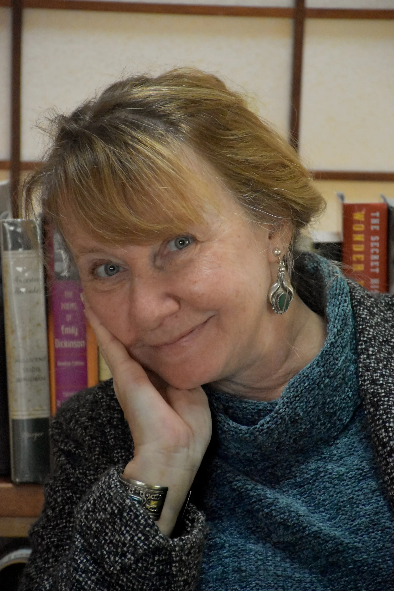 Julie Dobrow
