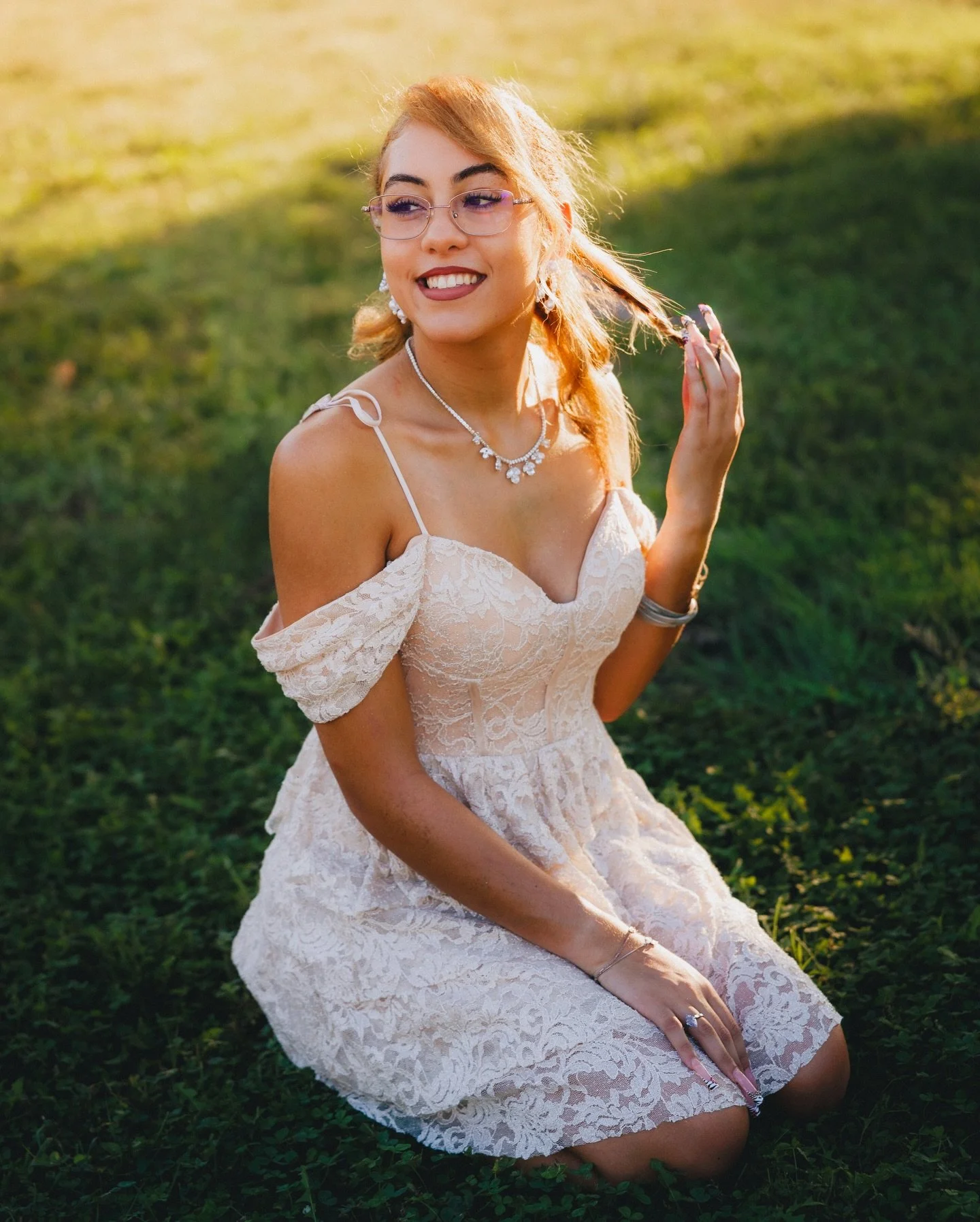 Cora | Senior &lsquo;26 ✨

#topekaphotographer #seniorphotos #lawrencephotographer #canonr6markii