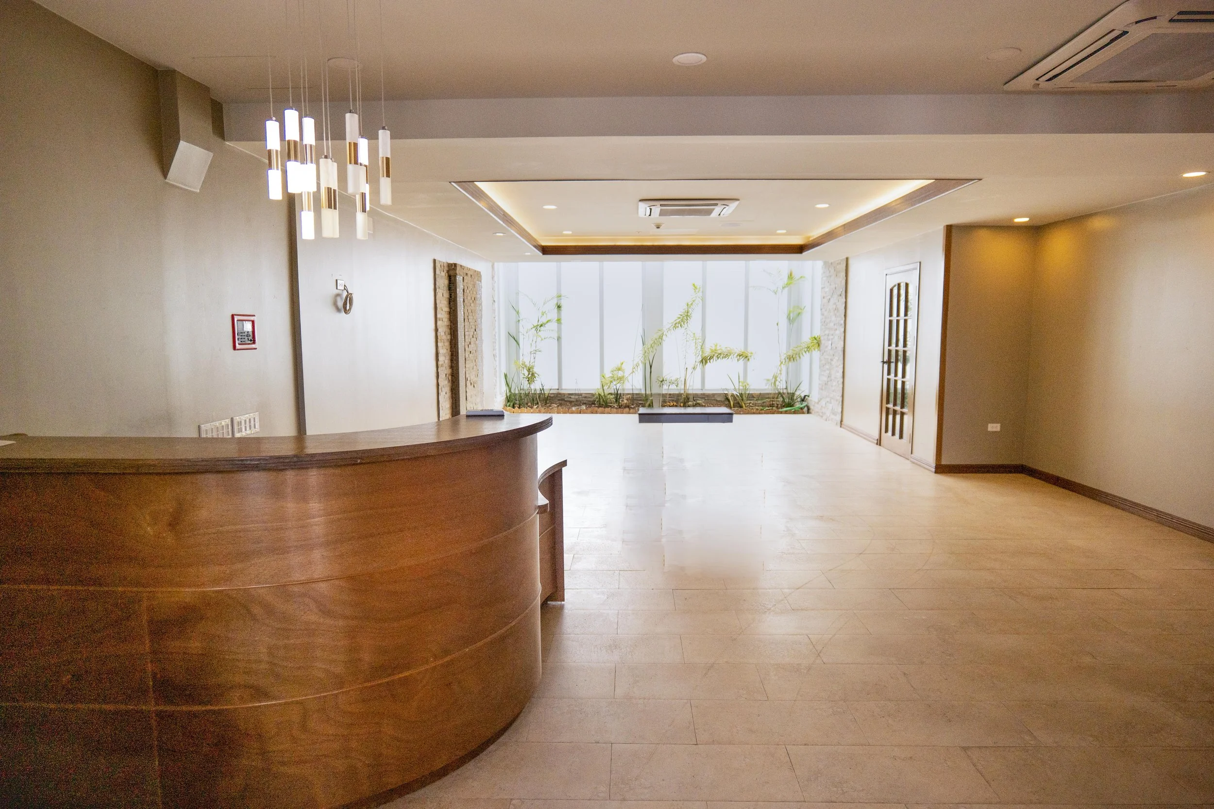 lobby8.jpg