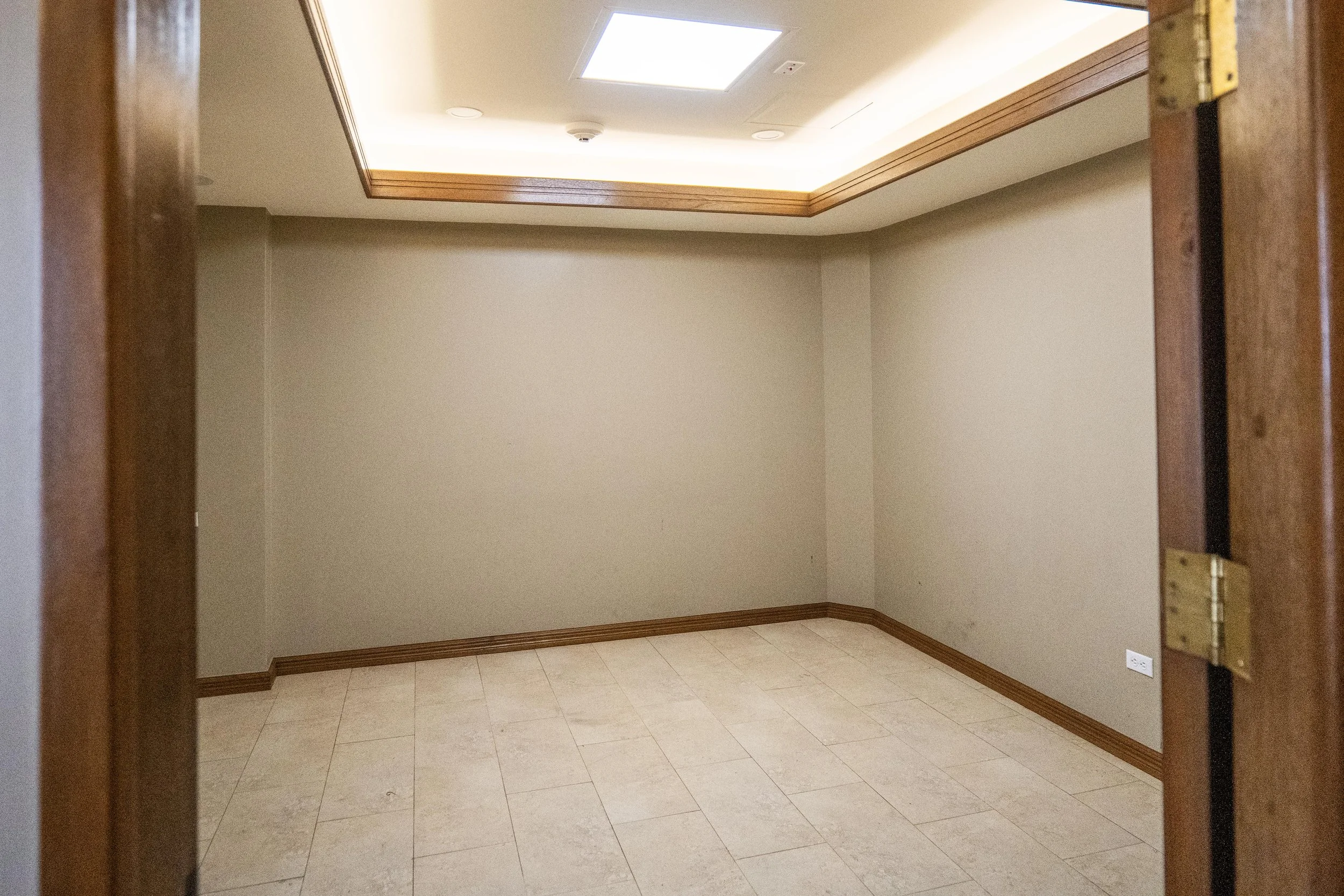 Room1.jpg