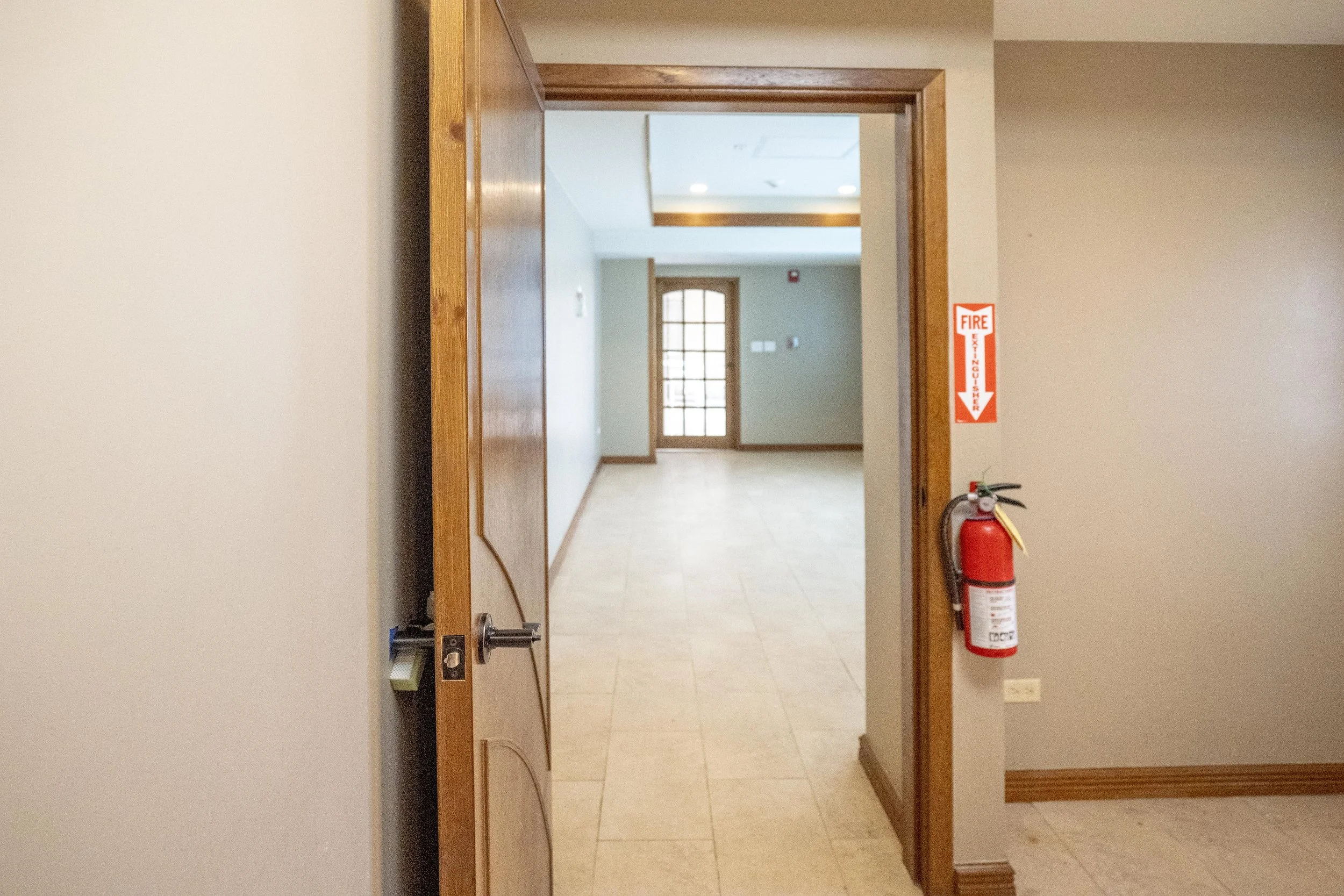 Hallway2.jpg