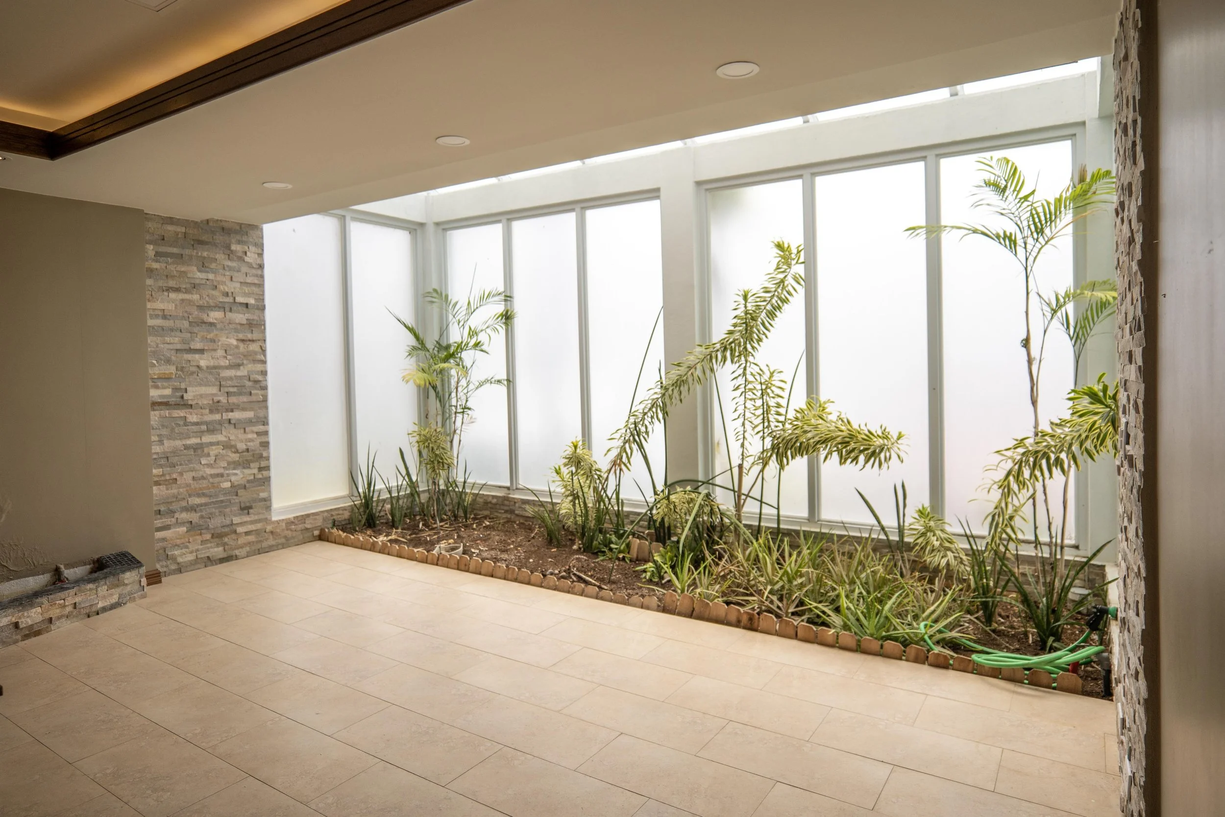 Lobby4.jpg