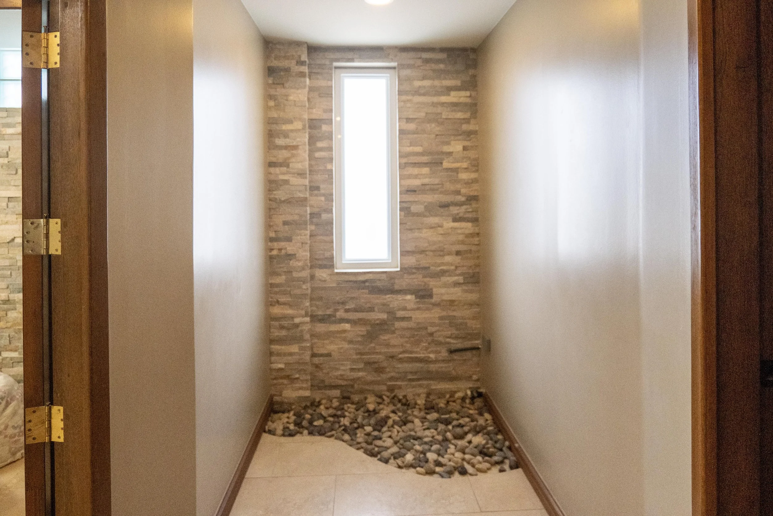 Hallway3.jpg