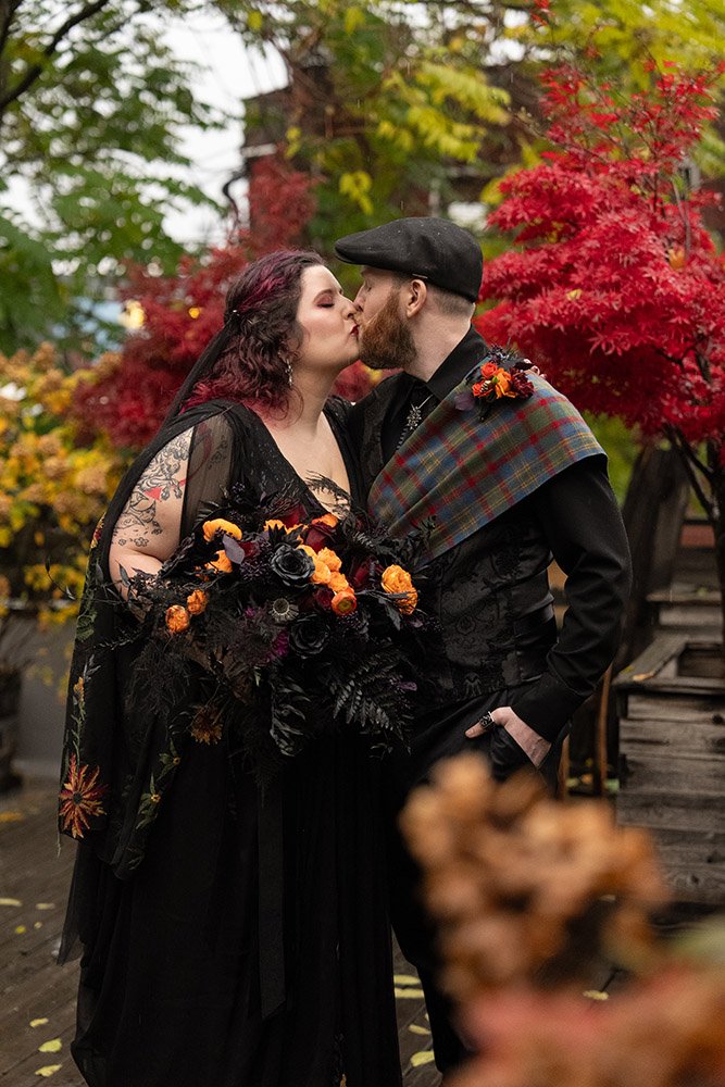 Halloween wedding? Hell yea!