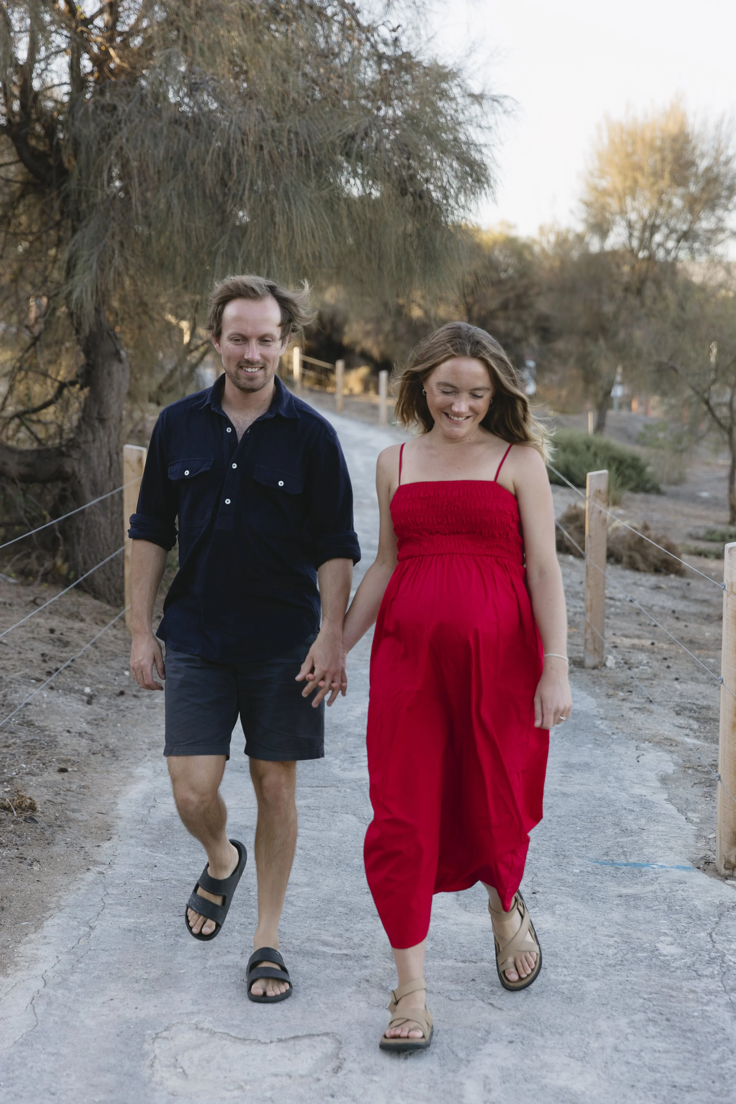 Megan Cox_Adelaide_Photographer_Maternity_Couple_Baby_Beach.jpg