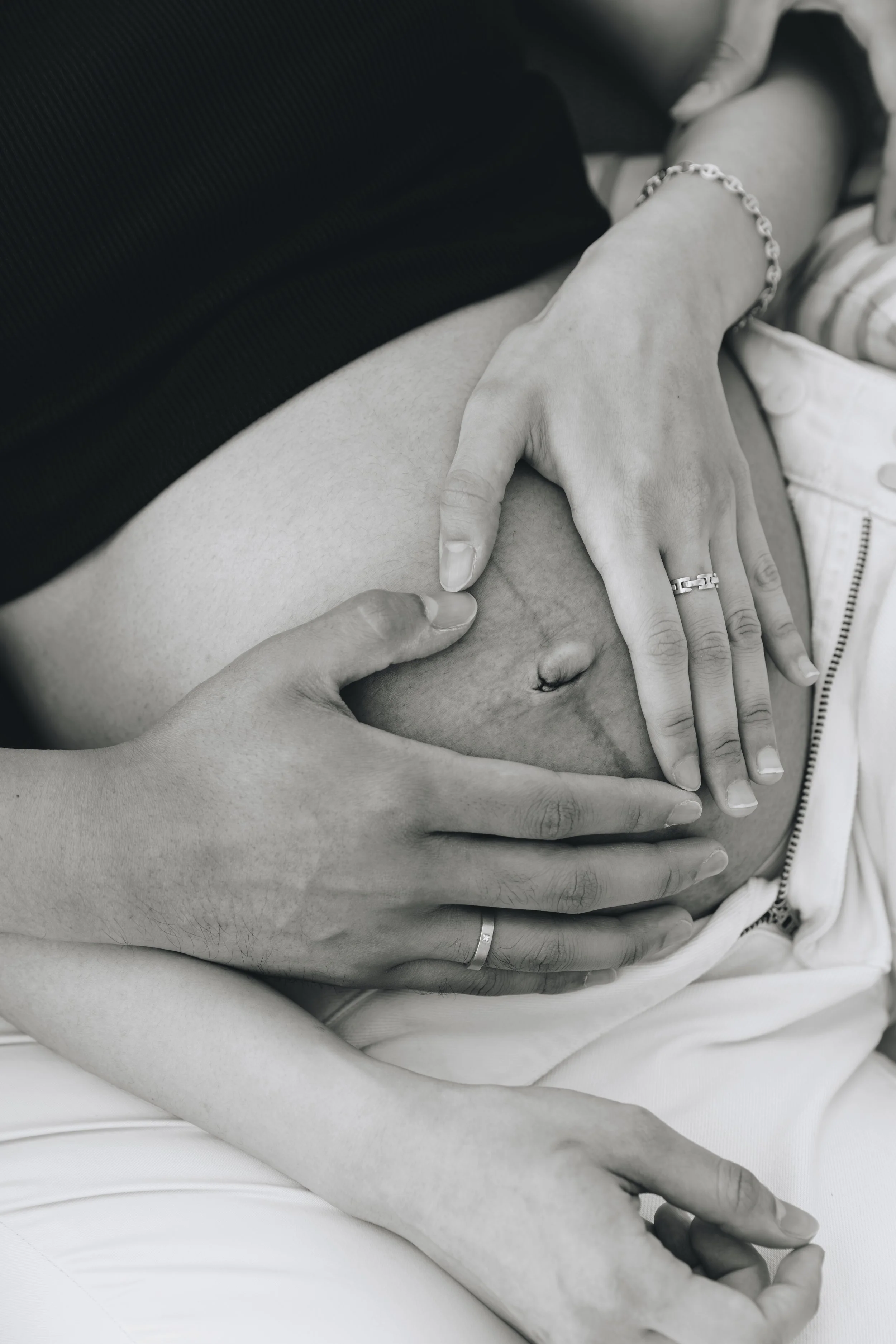 Megan Cox_Adelaide_Photographer_Maternity_Couple_Baby_Melbourne_Motherhood.jpg