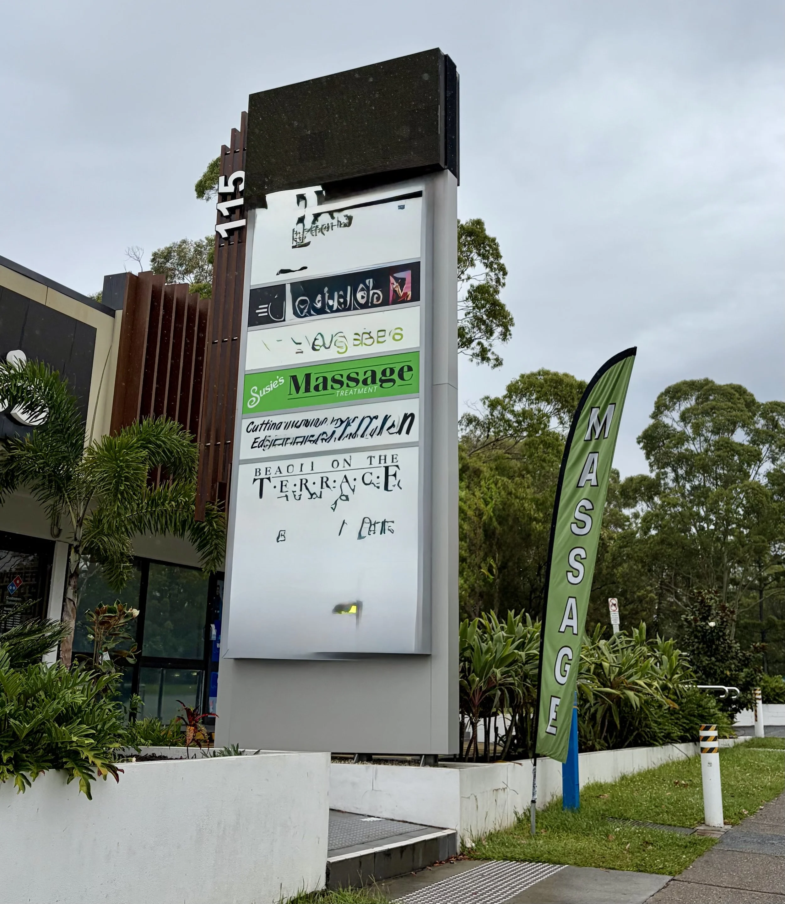 Susies Massage Ashmore.jpeg