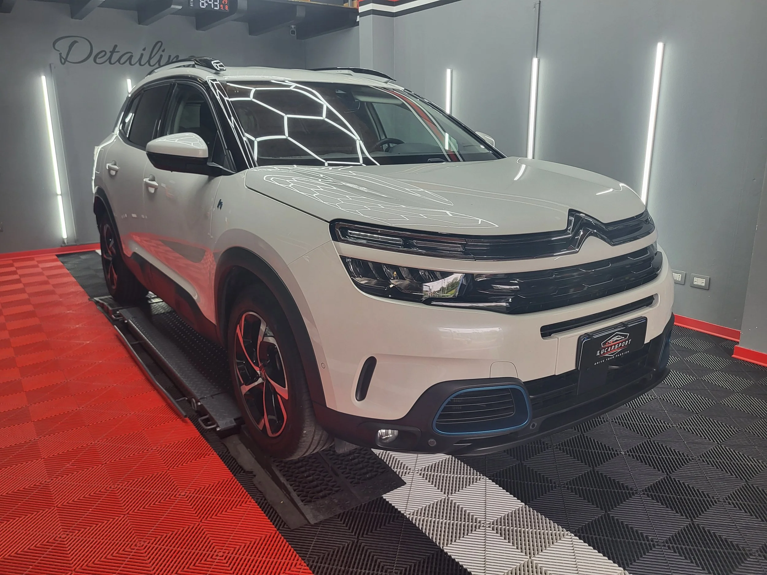 CITROËN C5 AIRCROSS HYBRID 225 e-EAT8 SHINE – 03/2022 – 133 kW / 181 CV – Cambio Automatico- / KM 78510 Colore : Okenite White Perlato - € 17.290,00