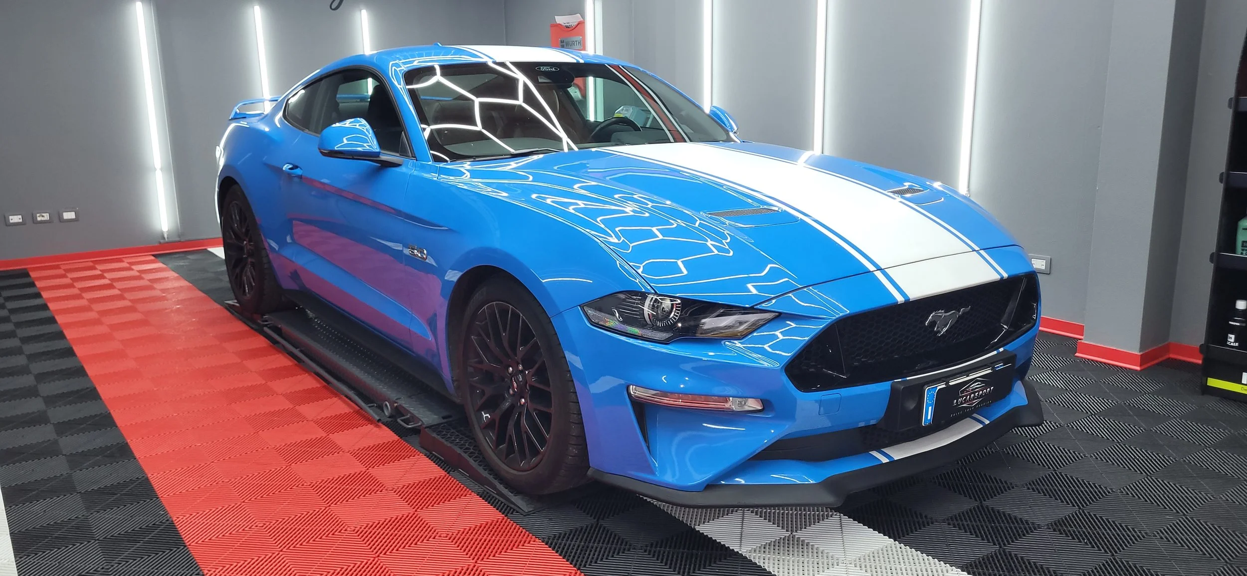 Ford Mustang VI Fastback 5.0 ti-vct V8 GT 450cv auto my20 – 02/2023 – 303 kW / 450 CV – Cambio Automatico 10 Rapporti - / KM 53700 / Colore : Grabber Blu - ITALIANA no Import- € 44.900,00