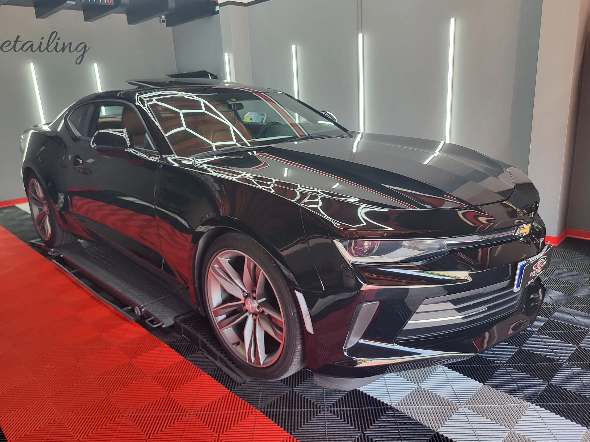 Camaro VI 2016 Coupe 2.0 turbo Technology 275cv auto - 62200 Km - Anno: 06/2019 -Colore : Black - ITALIANA Full Optional