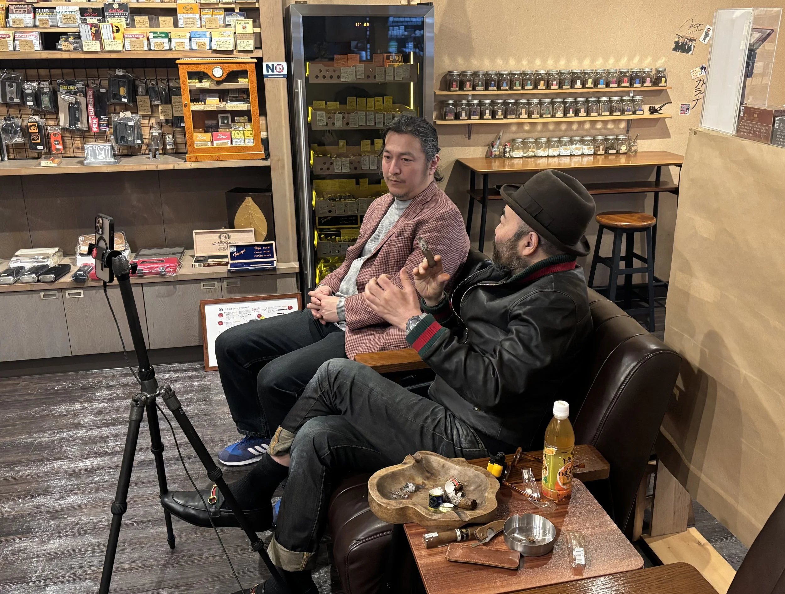 「はまきどんや」の海老原さんご来店。