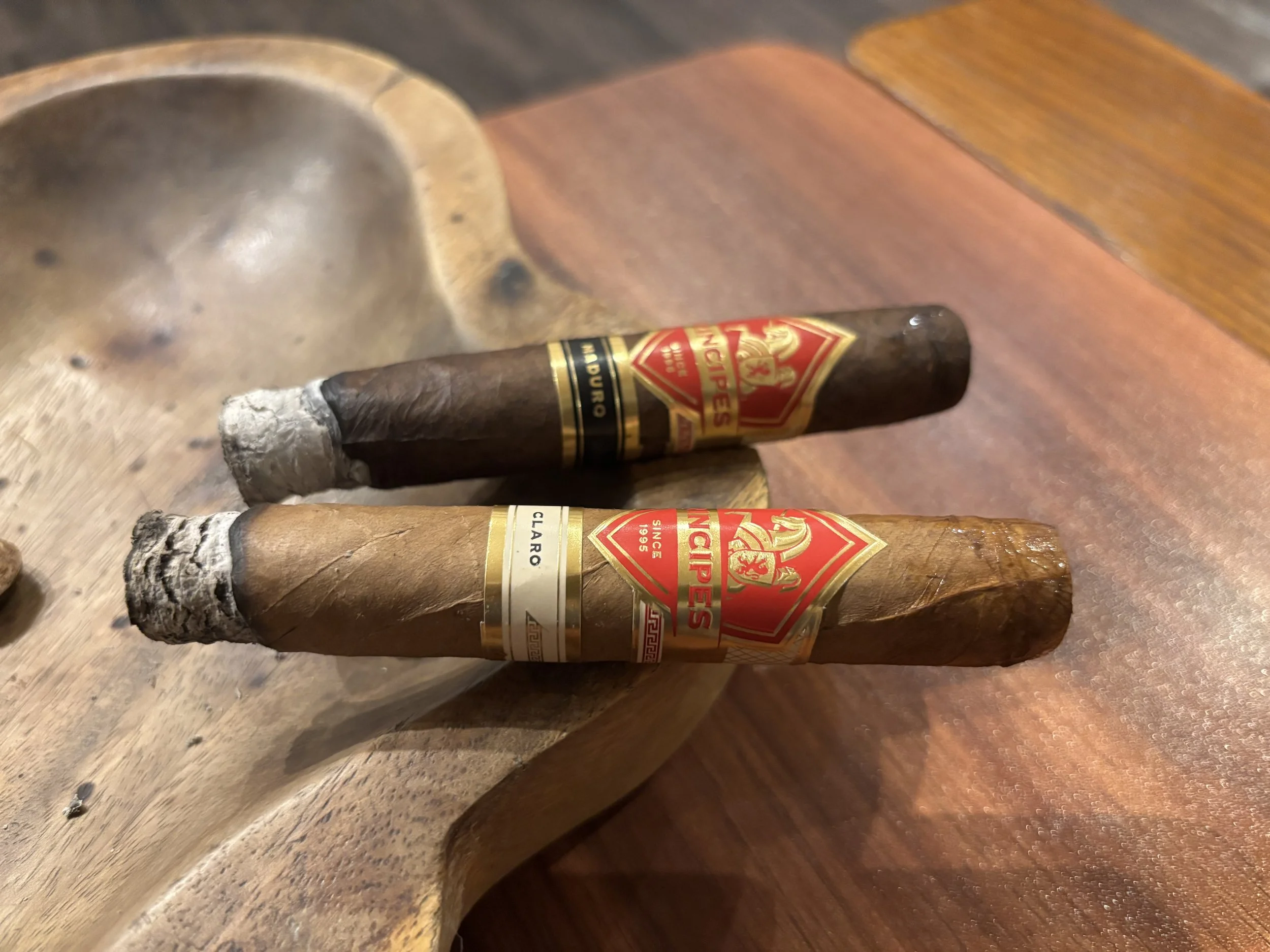 ラ・オーロラ プリンシベ、マデューロと比較。