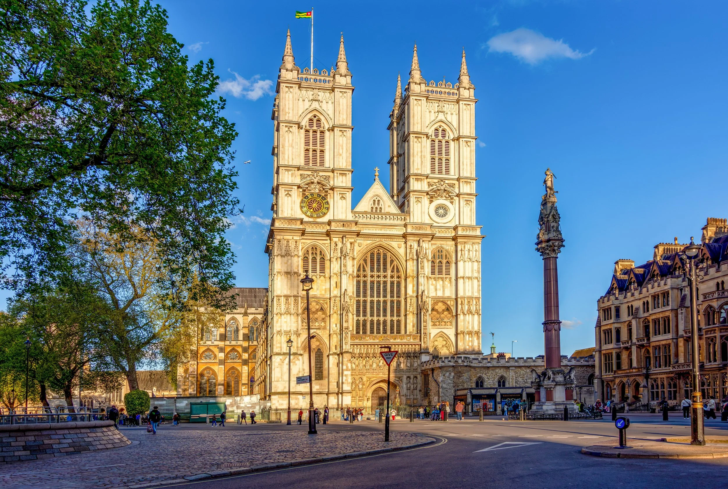 shutterstock_2461629387.jpg