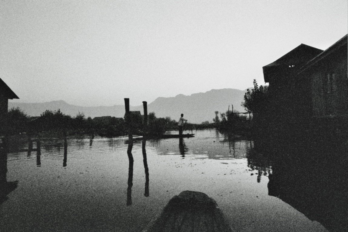 03_ON THE LAKE 0311__31.jpg