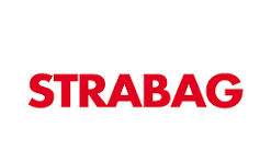 Das Logo der Firma STRABAG in roter Schrift auf weißem Hintergrund.