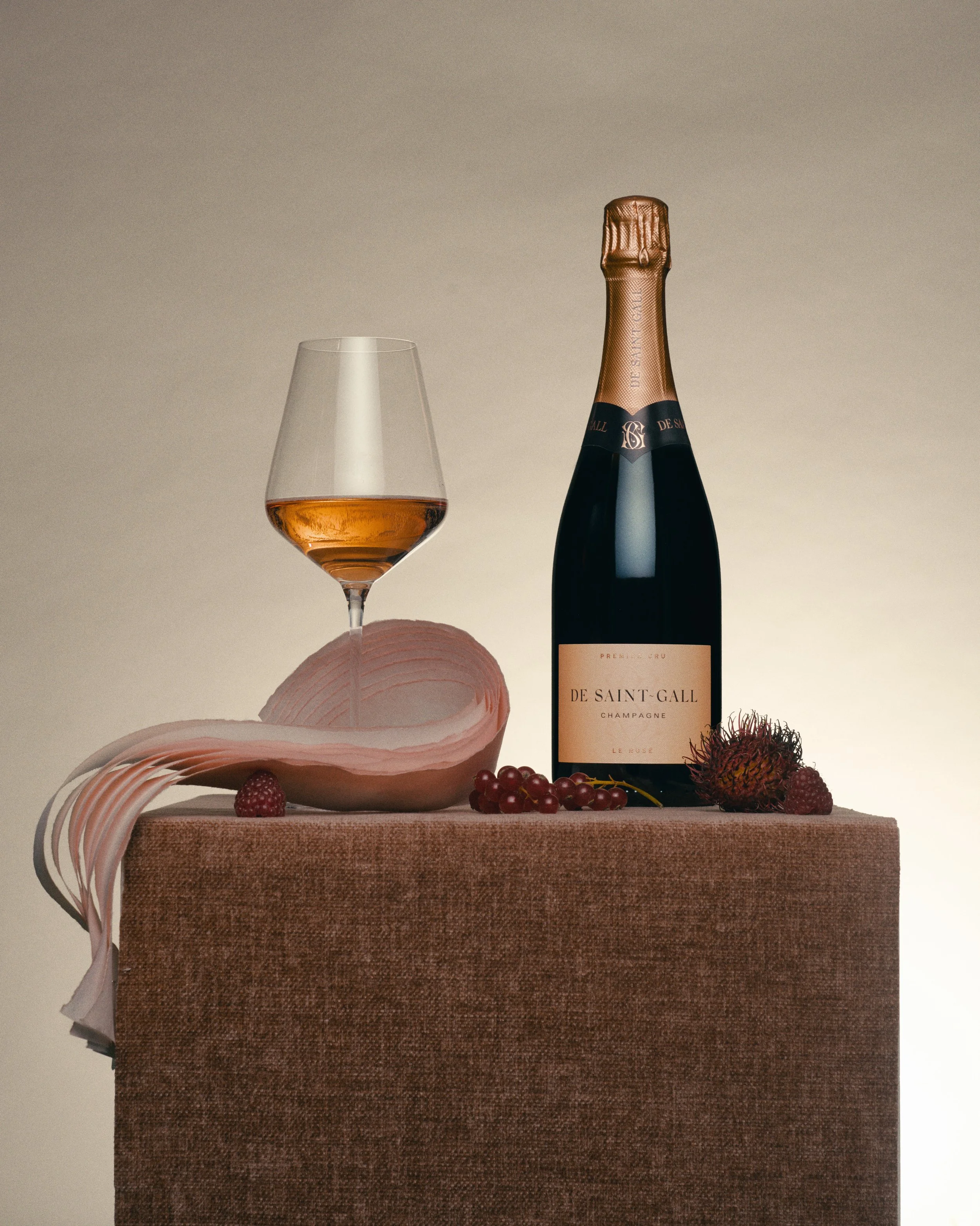 ROSÉ_0852_MAIN 1.jpg