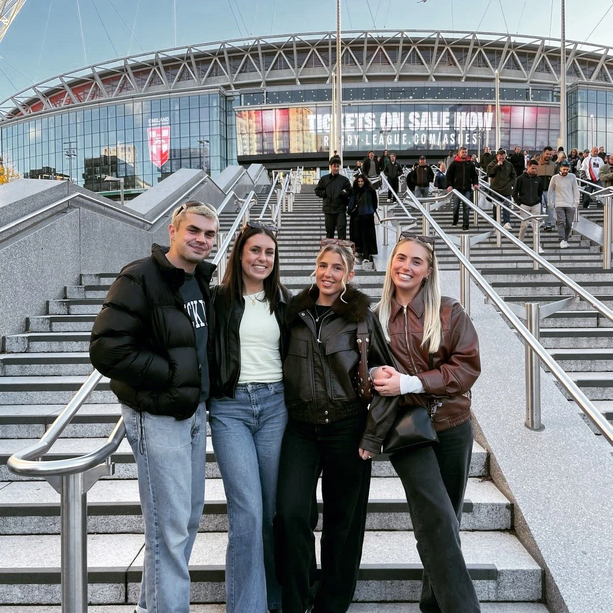 Wembley vibes last Saturday! 🏉🙌

At 360, we love creating standout experiences for our clients, and what better way than a day at the Australia vs England Rugby League match?

Huge thanks to Darcy (360 Media Sales) and Sydney (GPM360) for hosting.
