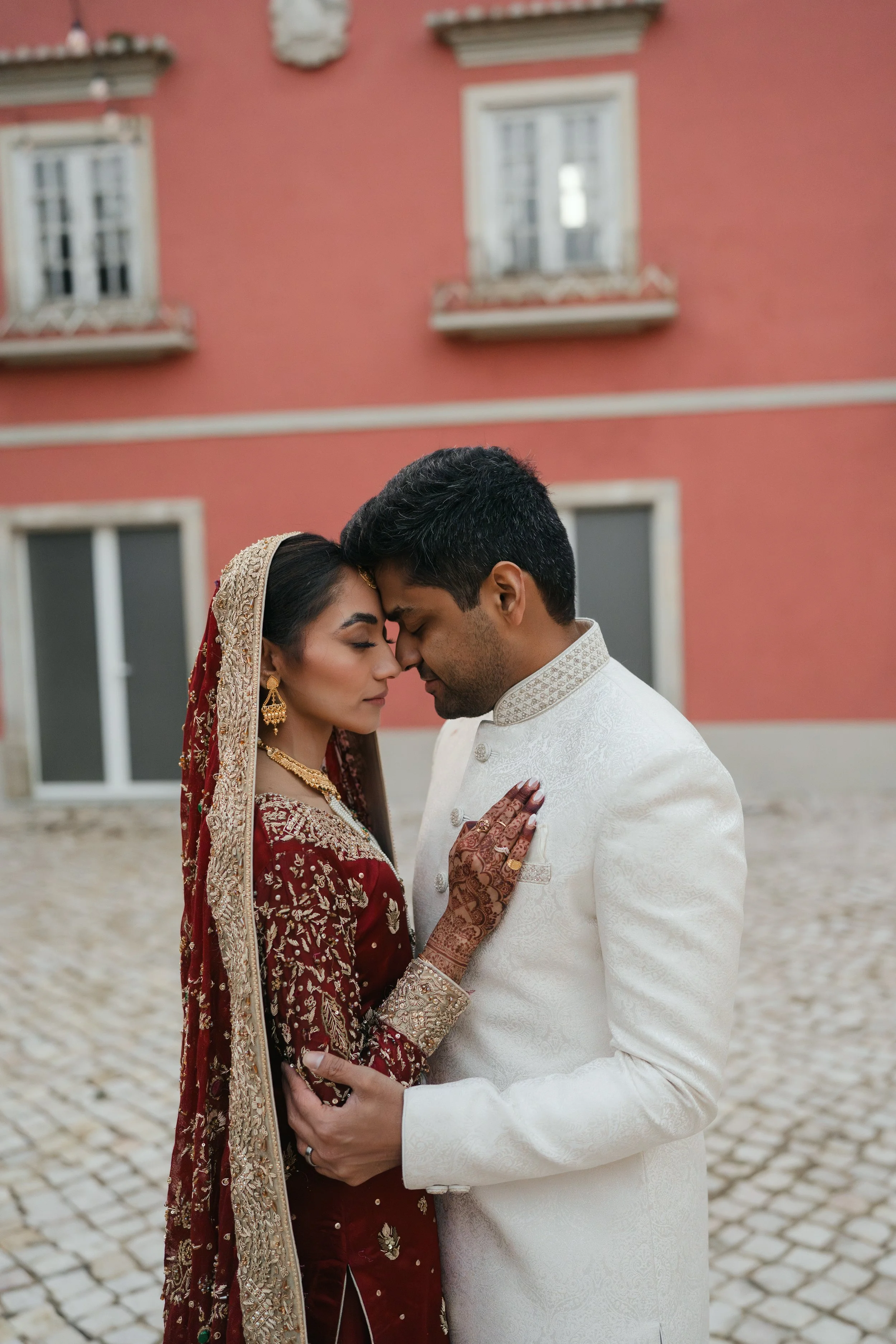 Saad &amp; Sitwat — Two Cultures, One Beautiful Love Story in Lisbon