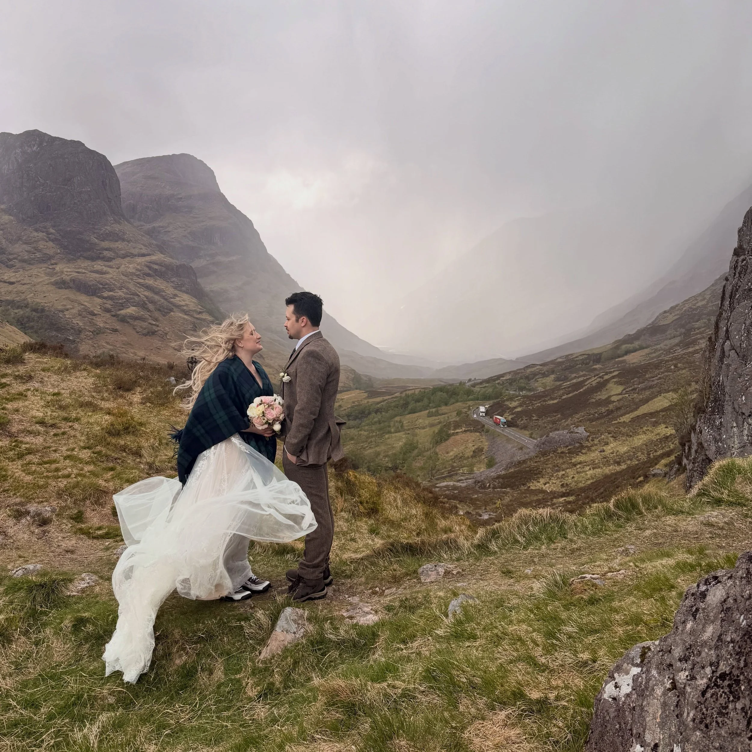 All the weather during today&rsquo;s magical elopement in Glencoe. 
What a privilege this job is&hellip; ❤️❤️❤️