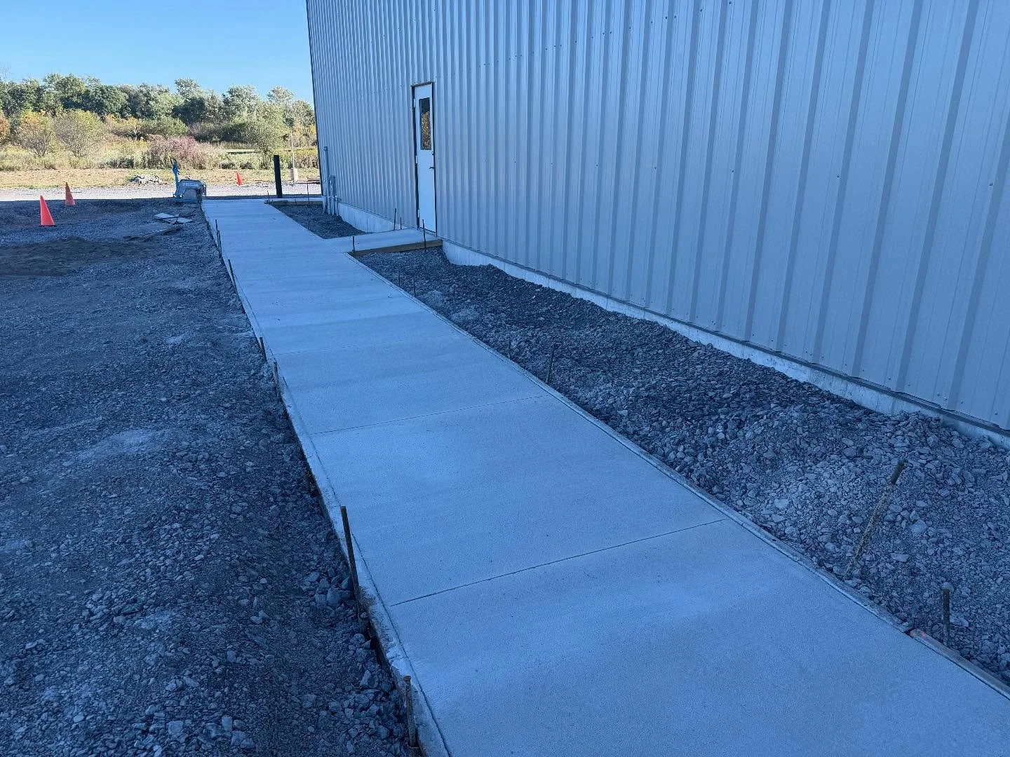 More progress, sidewalks are poured. Interior work continuing to build out soon. Let&rsquo;s go!
#FLXTurf #YourHomeTurf #Comingsoon