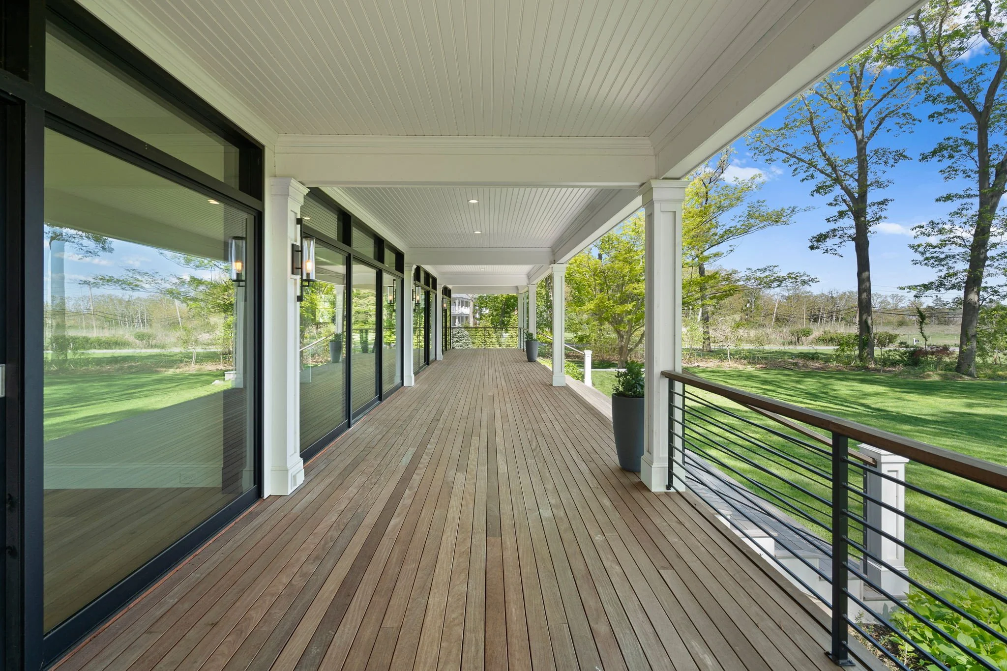 16-web-or-mls-93lloyharborrd15.jpg
