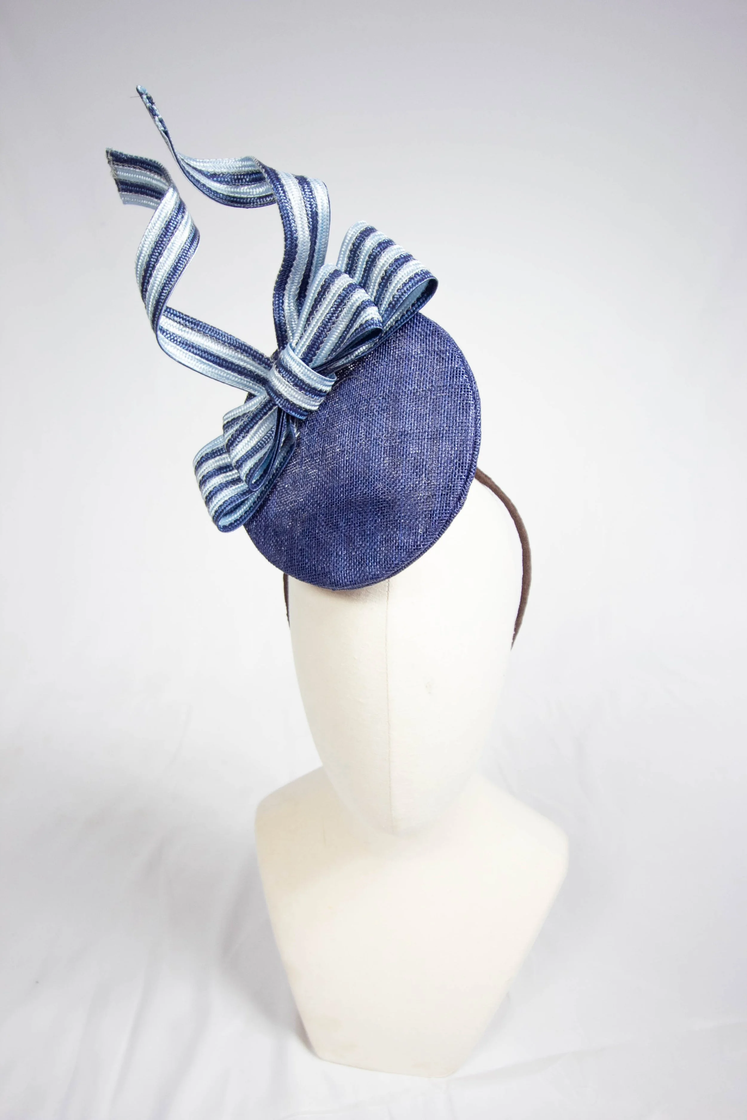 Exquisite Navy Percher Bow Headpiece