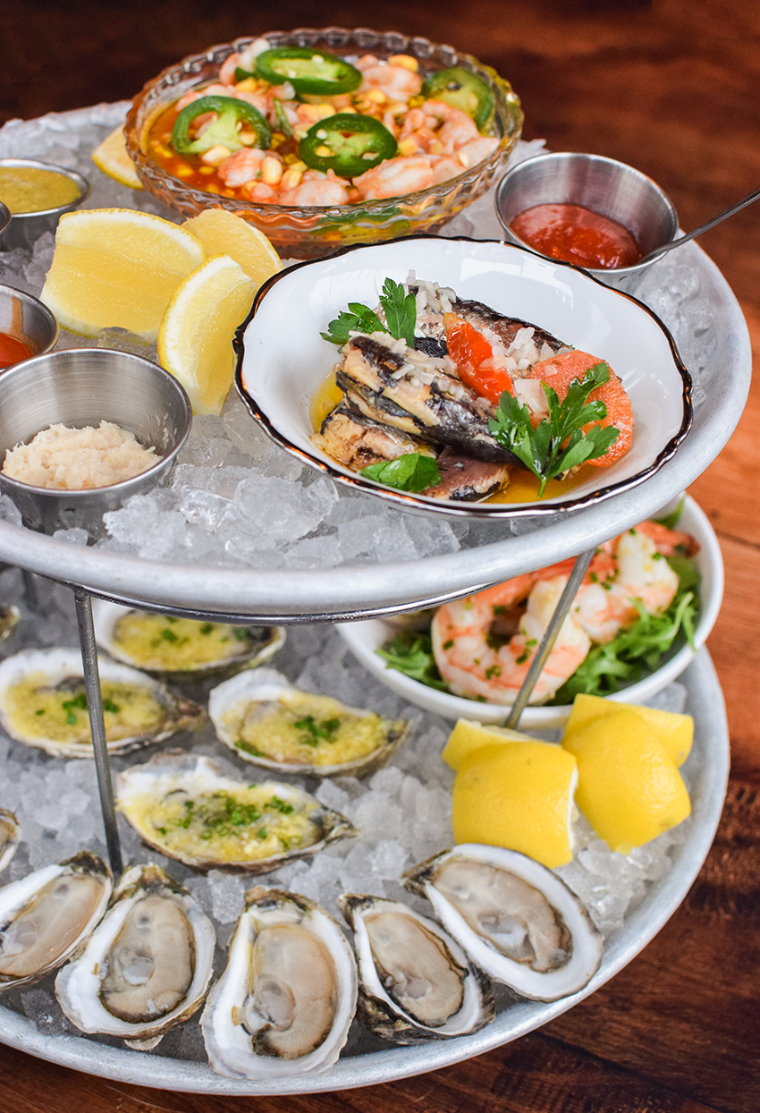 Jettie Raes_Seafood Tower_025.png