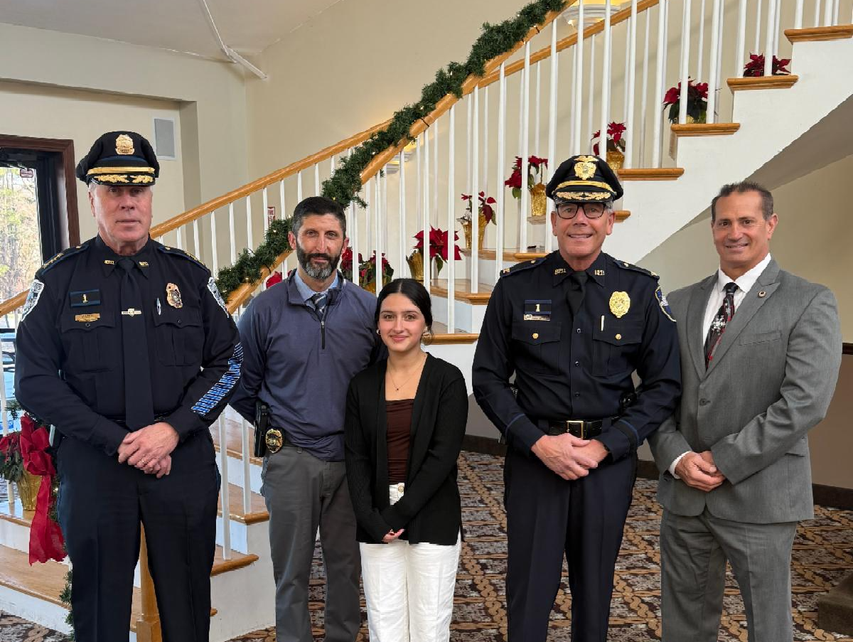 Rhode Island Police Chiefs Association Awards Scholarships
