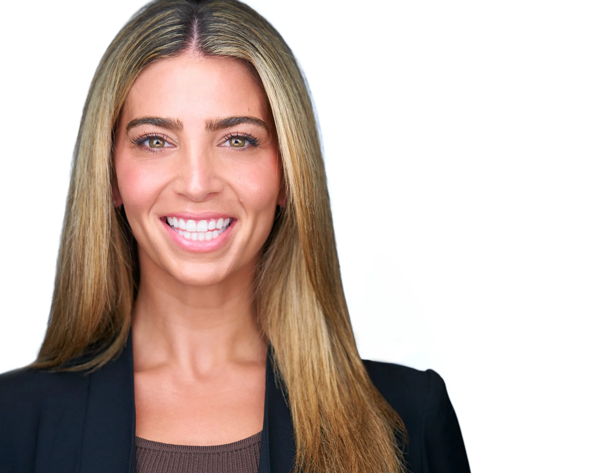 2025-08-21 CITYSCAPE COUNSELING 21865 DANI © STATE STREET HEADSHOTS 1.jpg