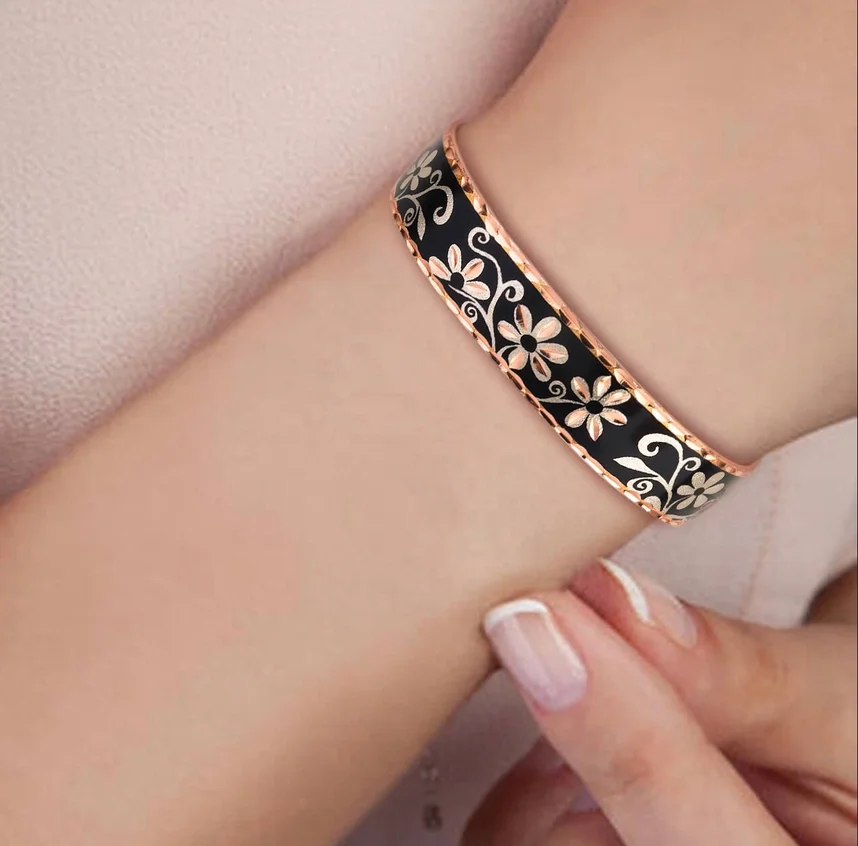 copper bracelet 5a.webp