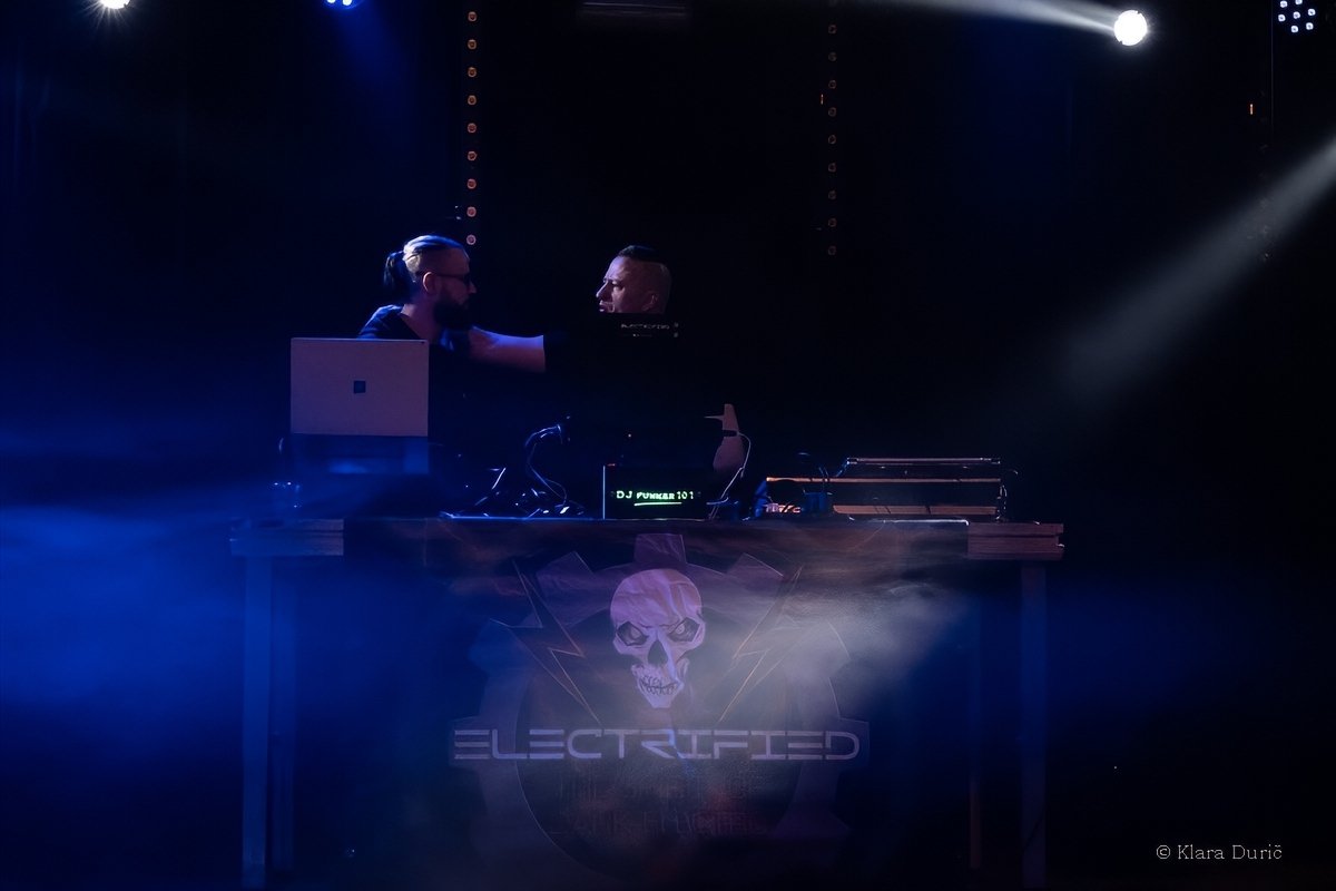 dance macabre 2.2-01.jpg