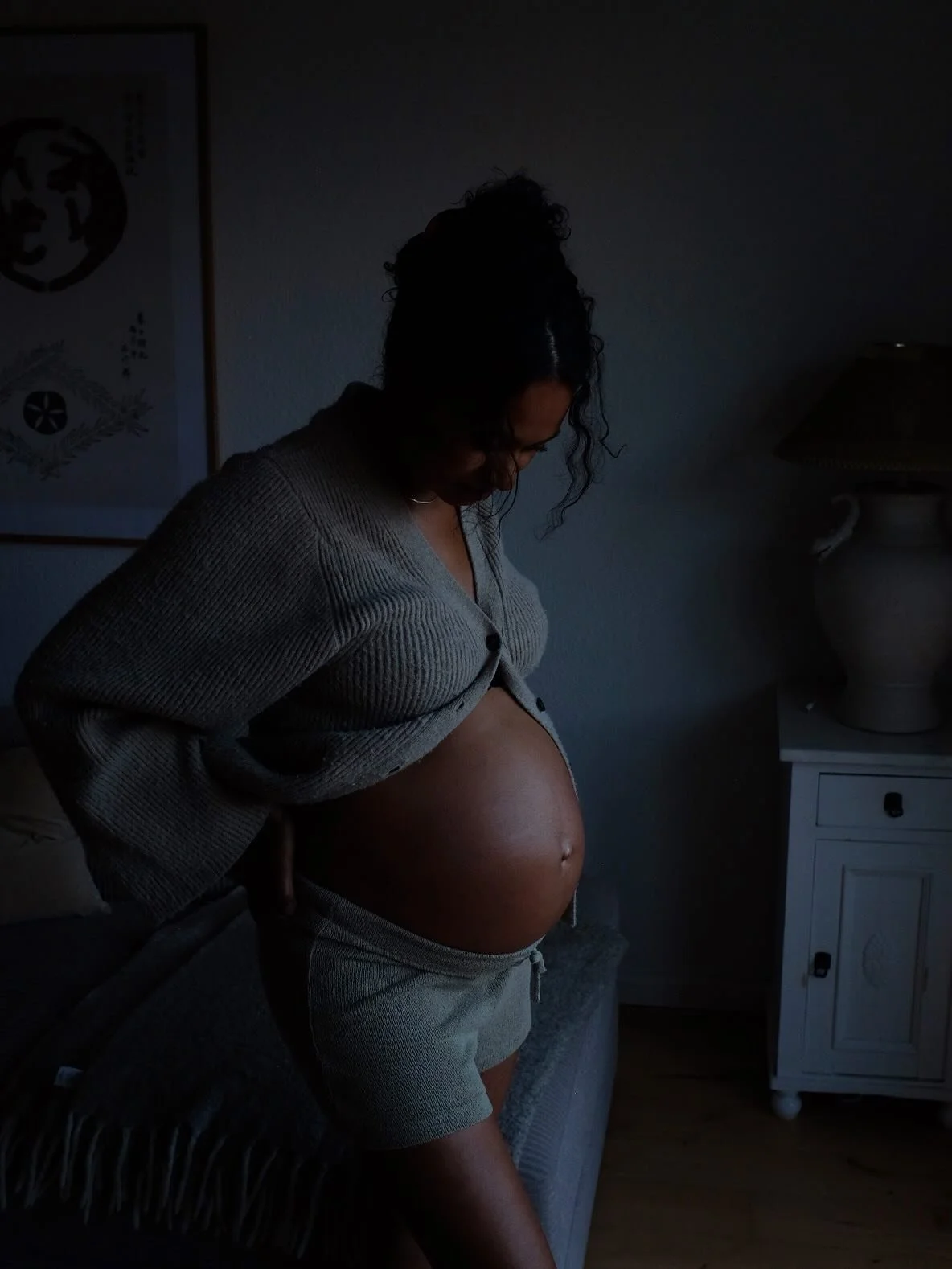 I had the honour of capturing the lovely aisha in the final days of her pregnancy. Her journey hasn&rsquo;t been easy&mdash; she knows grief more intimately than anyone should. Yet she is so grounded, so real, and every time I see her, I walk away fe
