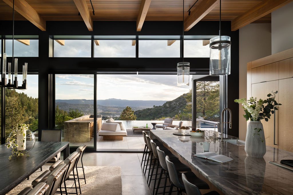 ClutchDesignStudio-595-Kitchen,-Diningroom-Doors-Open.jpg