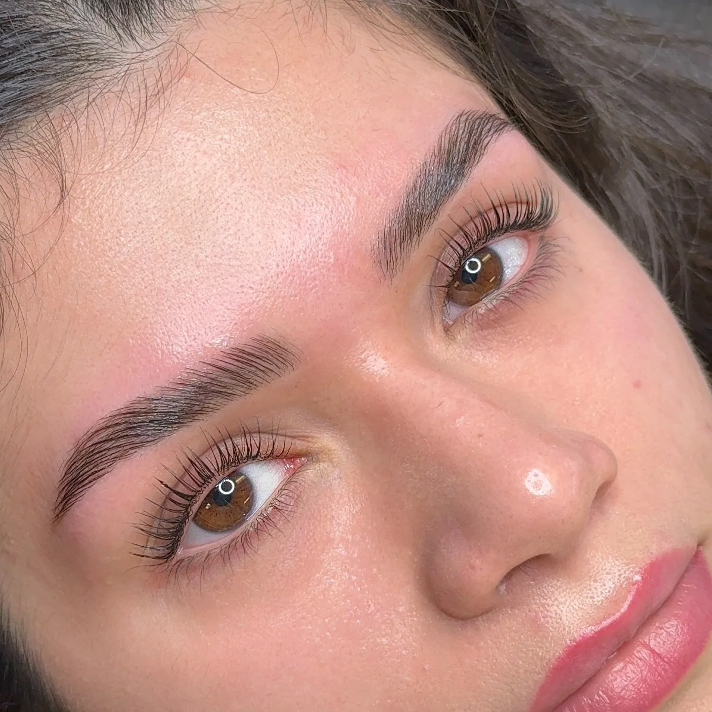 Swipe for the before ➡️ used @buffbrowz 

Brow Trio &amp; Korean Lash Lift w/ tint 

Lifted, tinted, and laid 

Book yours for the summer 

May books will open next week!

If you want to learn these results DM me &ldquo;training&rdquo; 

#Koreanlashl