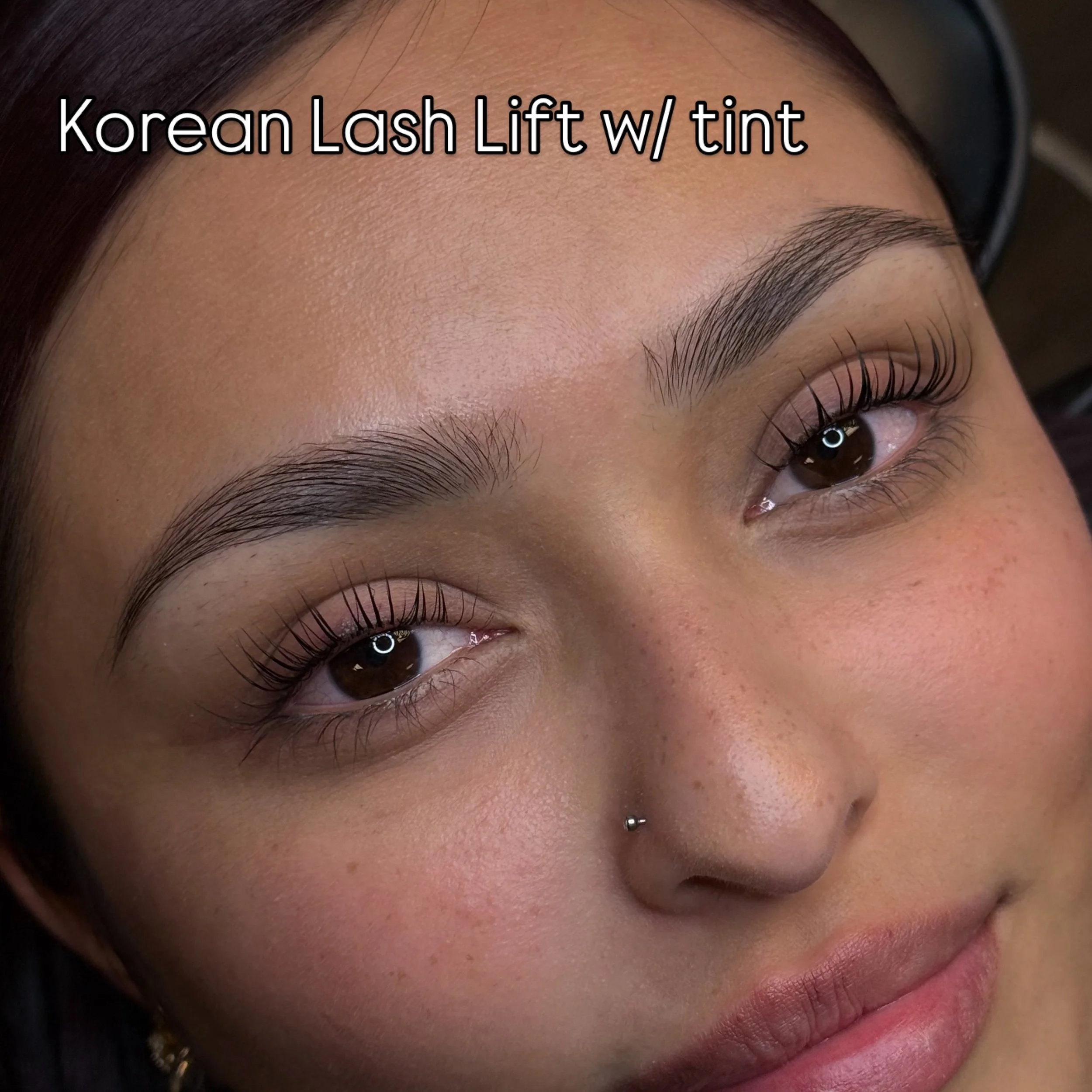Can you believe these are her lashes 🤩 get right and ready for summer with a KLL and tint. Or if you want to learn my exact technique for these results dm me TRAINING for training details #klltraining #koreanlashlifttrainingchicago