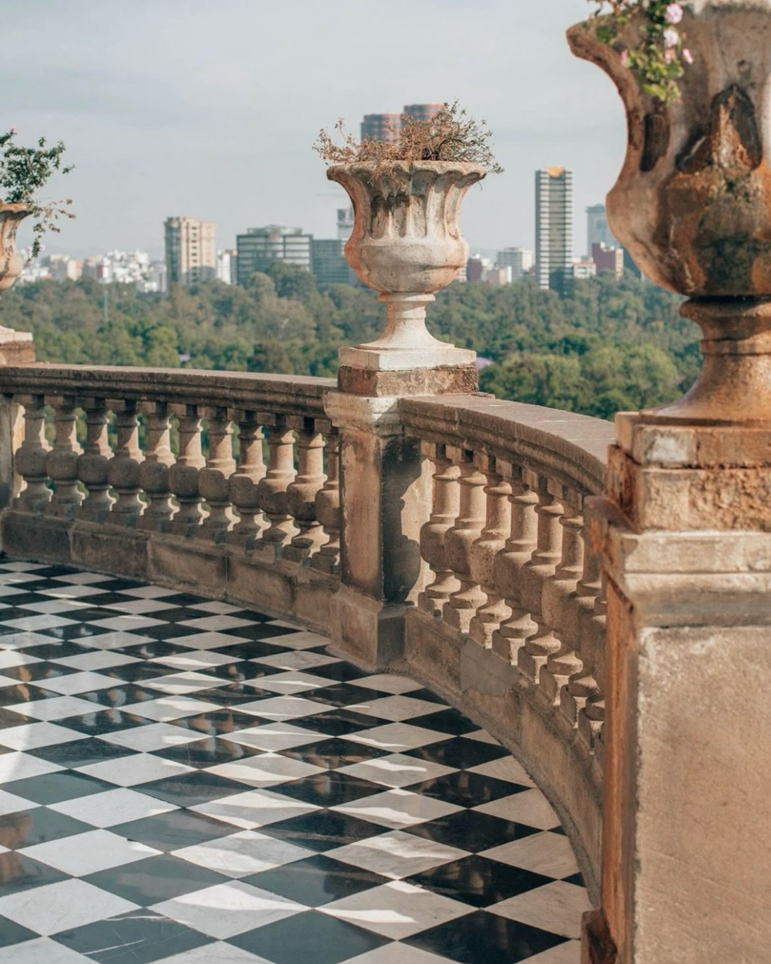 cdmx we love you. swipe for all the details on our all inclusive girls trip and secure ur spot for $308 🙂&zwj;&harr;️ easy peasy 2026 travel