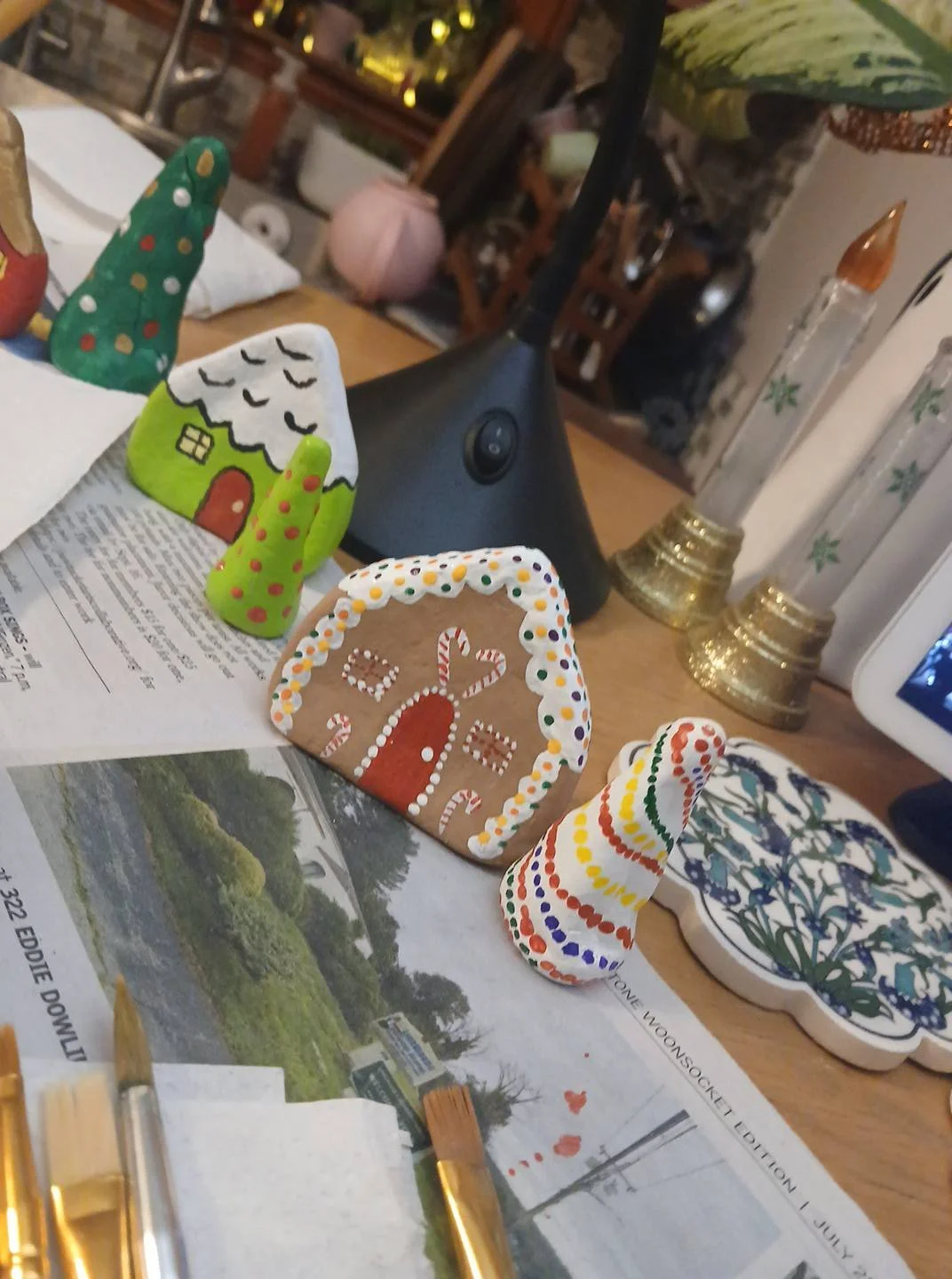 Christmas vibes ( medium - acrylic painted on homemade salt dough) 
