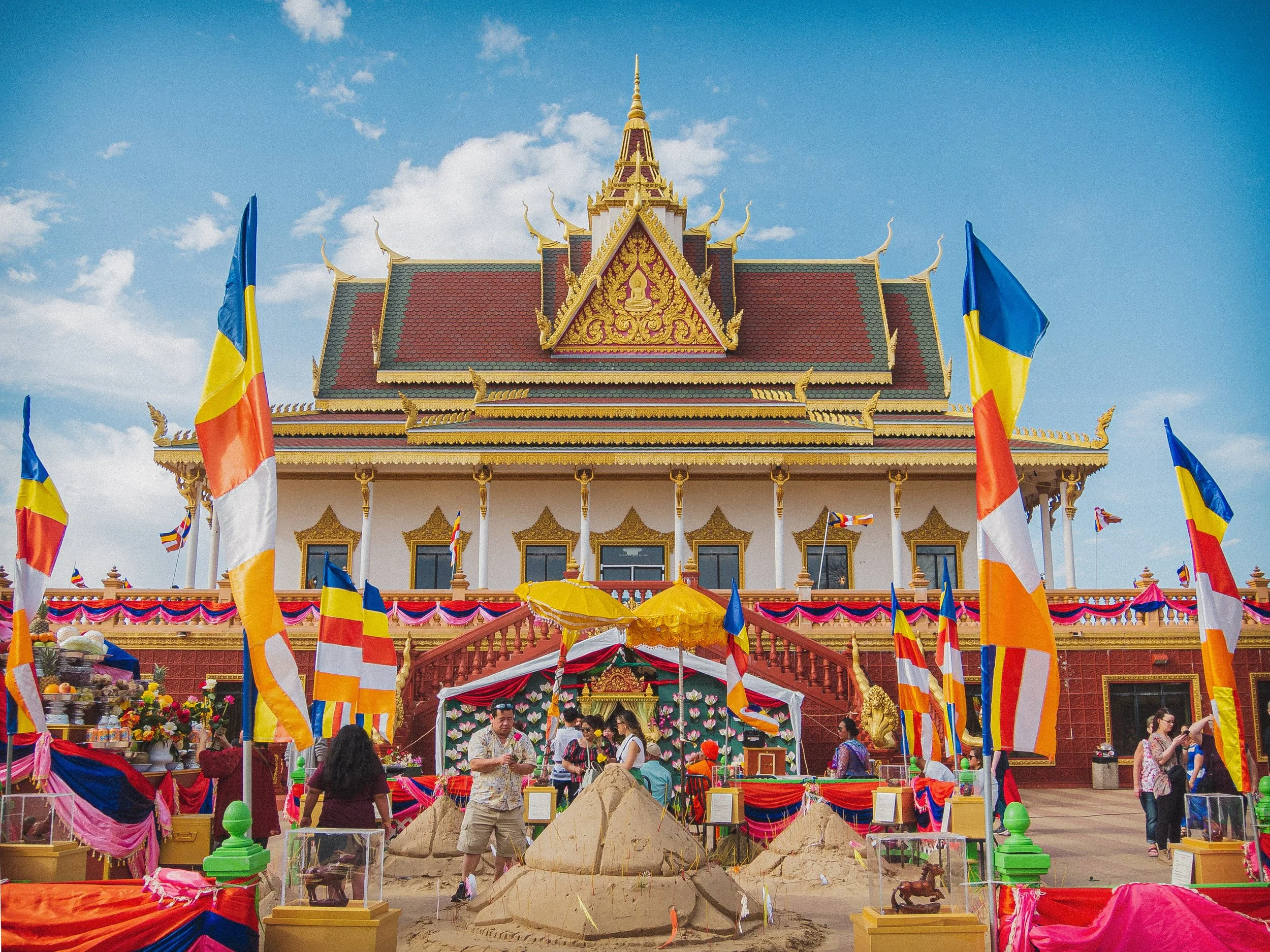 Khmer New Year at Watt Munisotaram