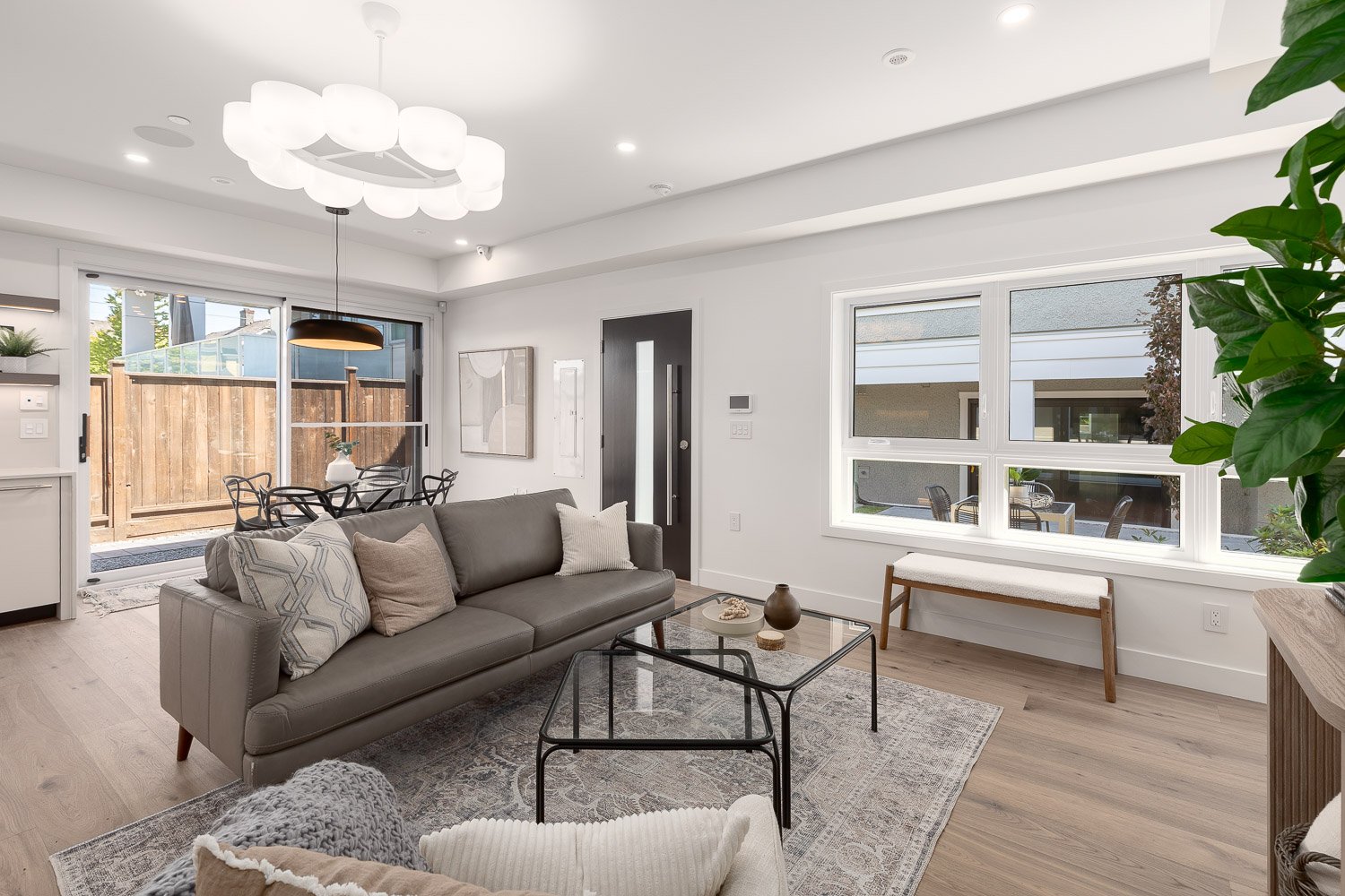 1135-West-33rd-Avenue-Web-15.jpg