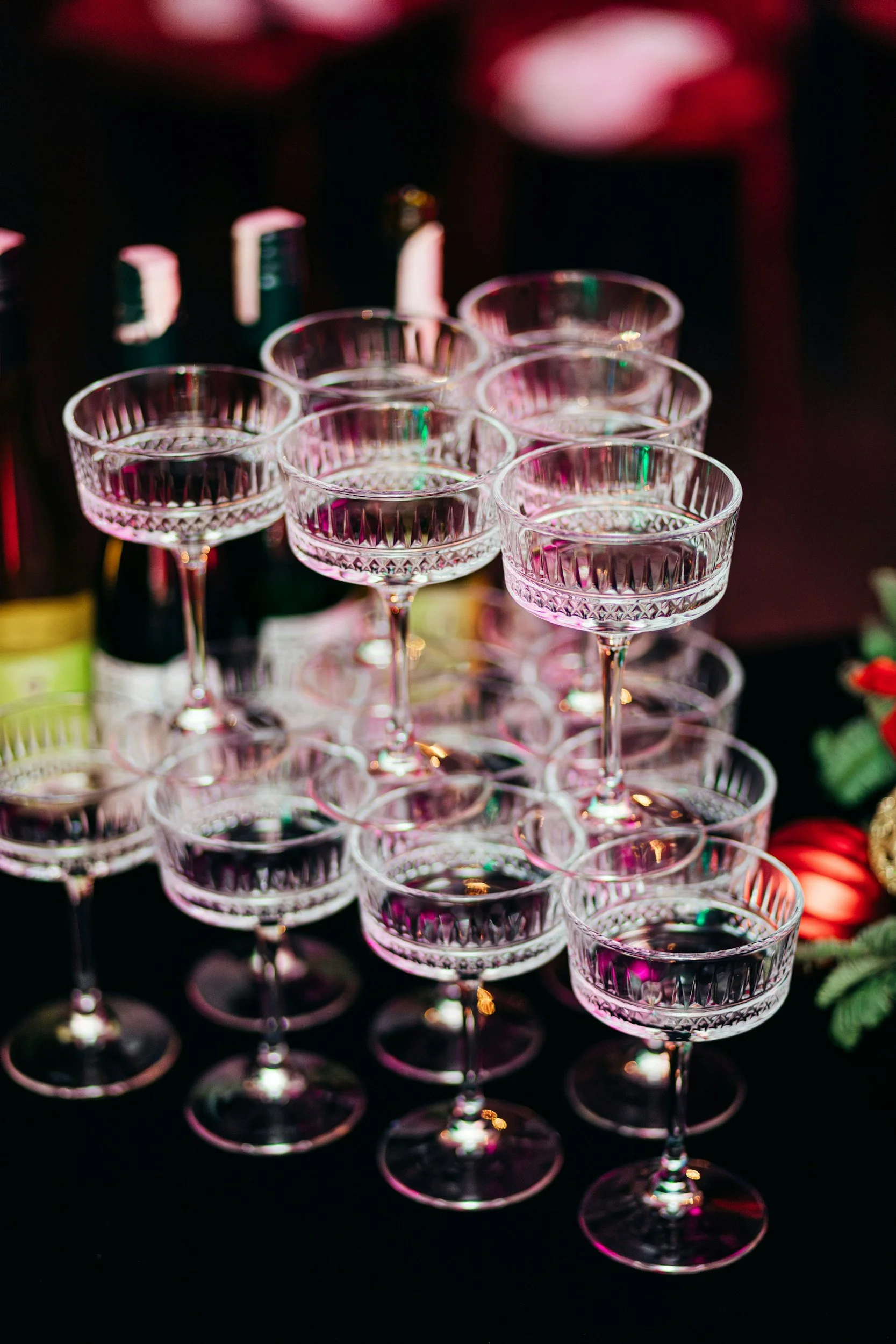 First Look vs. Cocktail Hour: Which Wedding Moment is Right for You?"