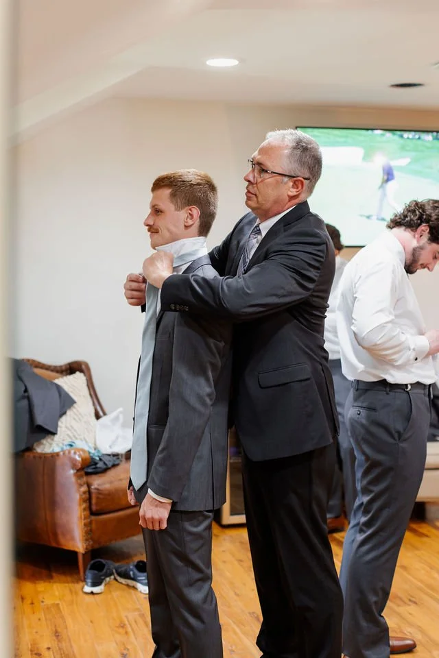 03_groom_prep_father.jpg