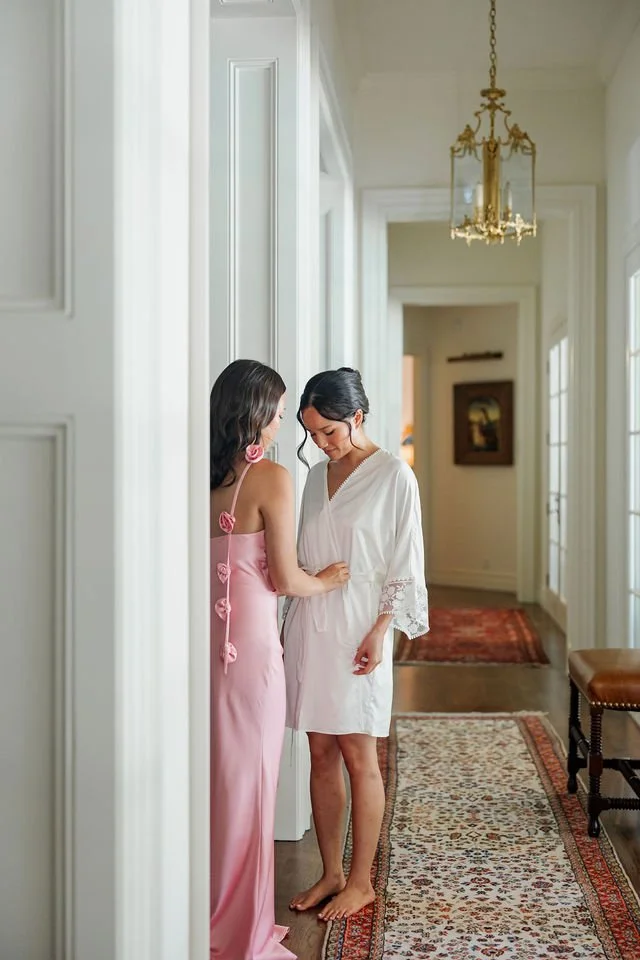 INSERT_02b_getting_ready_robe.jpg