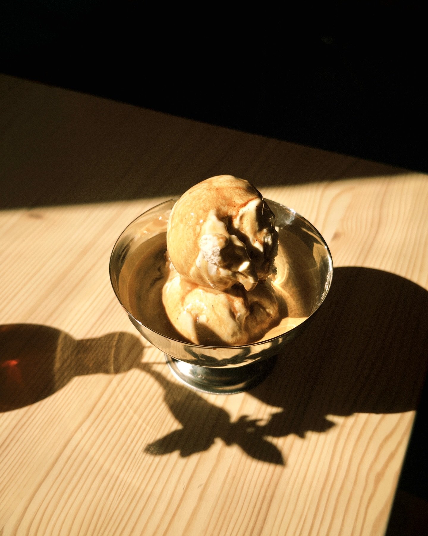 🍨Affogato is one of those quiet little things on our menu.
Vanilla gelato with a shot of espresso on top. The ice cream softens right away, the coffee turns smooth and slightly sweet. It&rsquo;s creamy, a little bitter, and really satisfying in the 