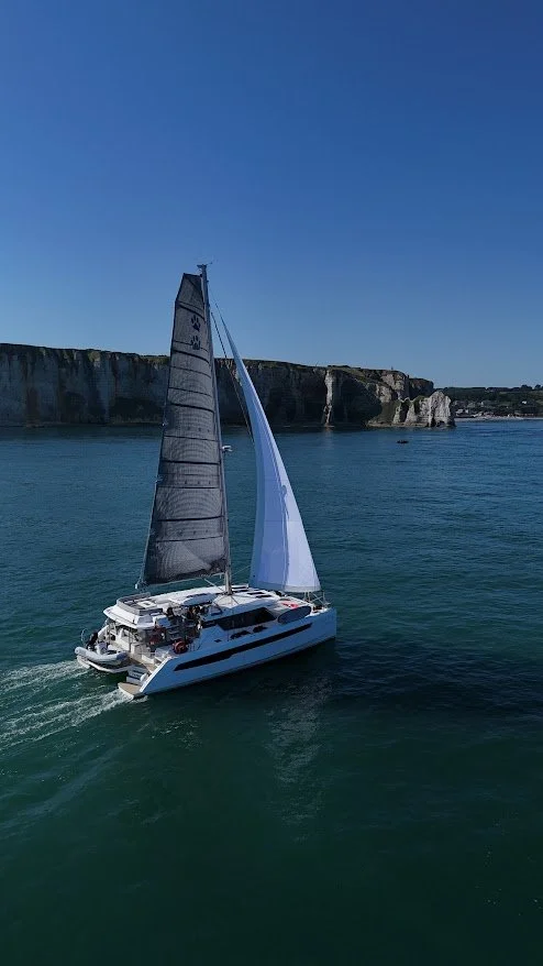 We sailed past Étretat on the gorgeous Normandy coast!