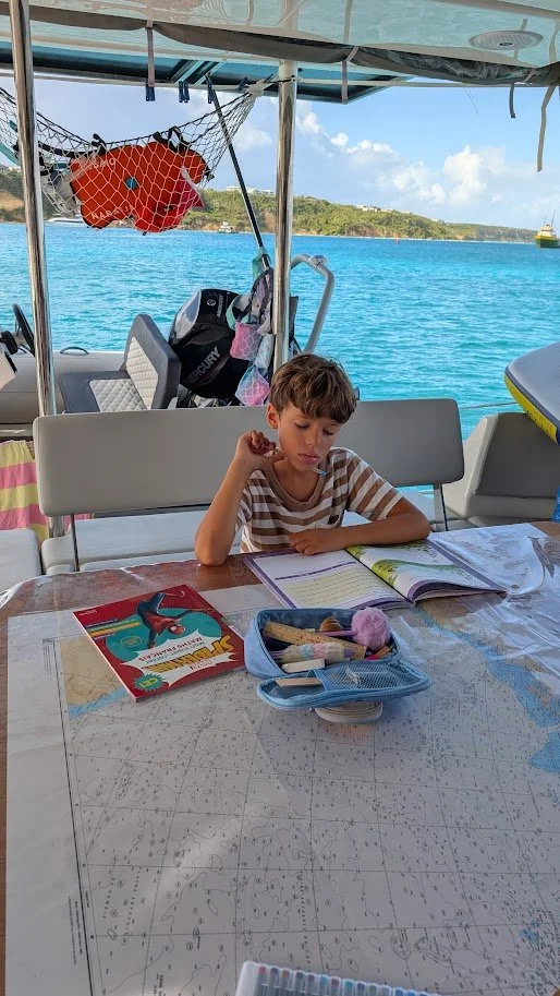 Morning school before exploring some local snorkel spots!