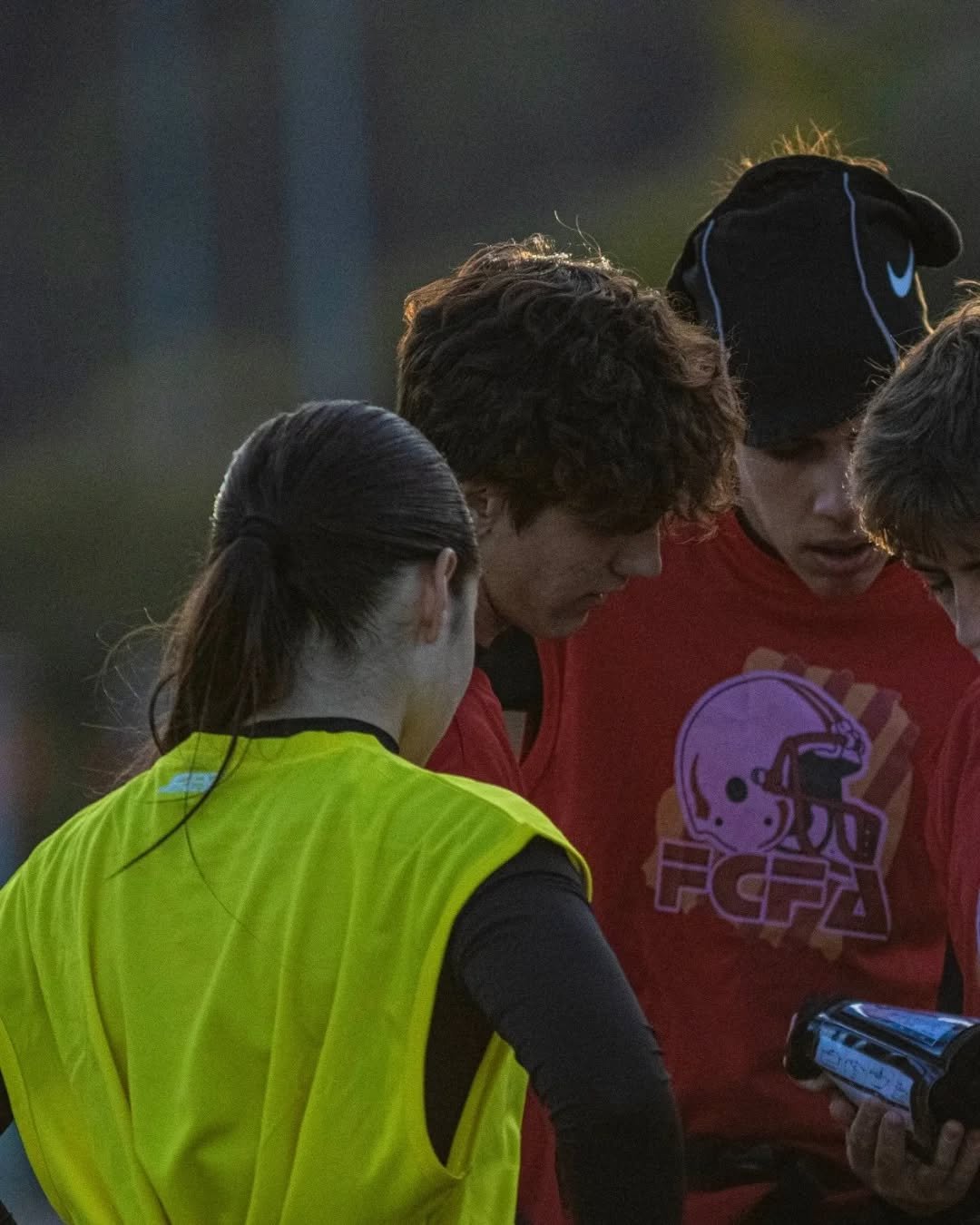 Fotos de uno de los entrenamientos de la sub17 previo al intercomunidades 2025. 🏈✨
Una generaci&oacute;n pura de talento y mucho potencial. Se esperan grandes cosas para este fin de semana.😮&zwj;💨
Gracias por permitirme acompa&ntilde;arlos en este