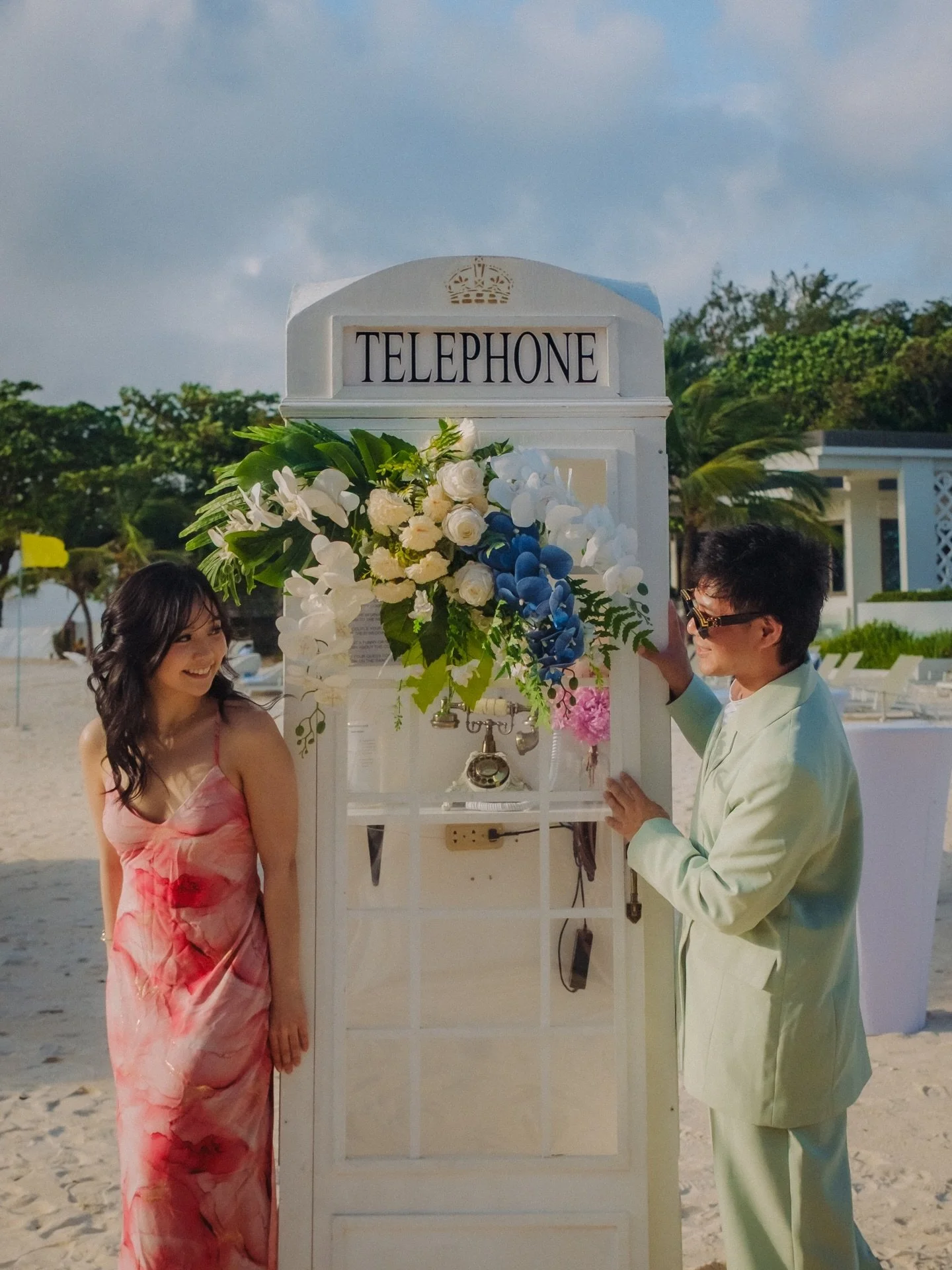 Crimson caught red-handed making every angle absolutely picture-perfect.

When you&rsquo;re at a wedding but also low-key shooting a whole portfolio&hellip; From lobby views that could make anyone check in permanently, to poolside moments that had us