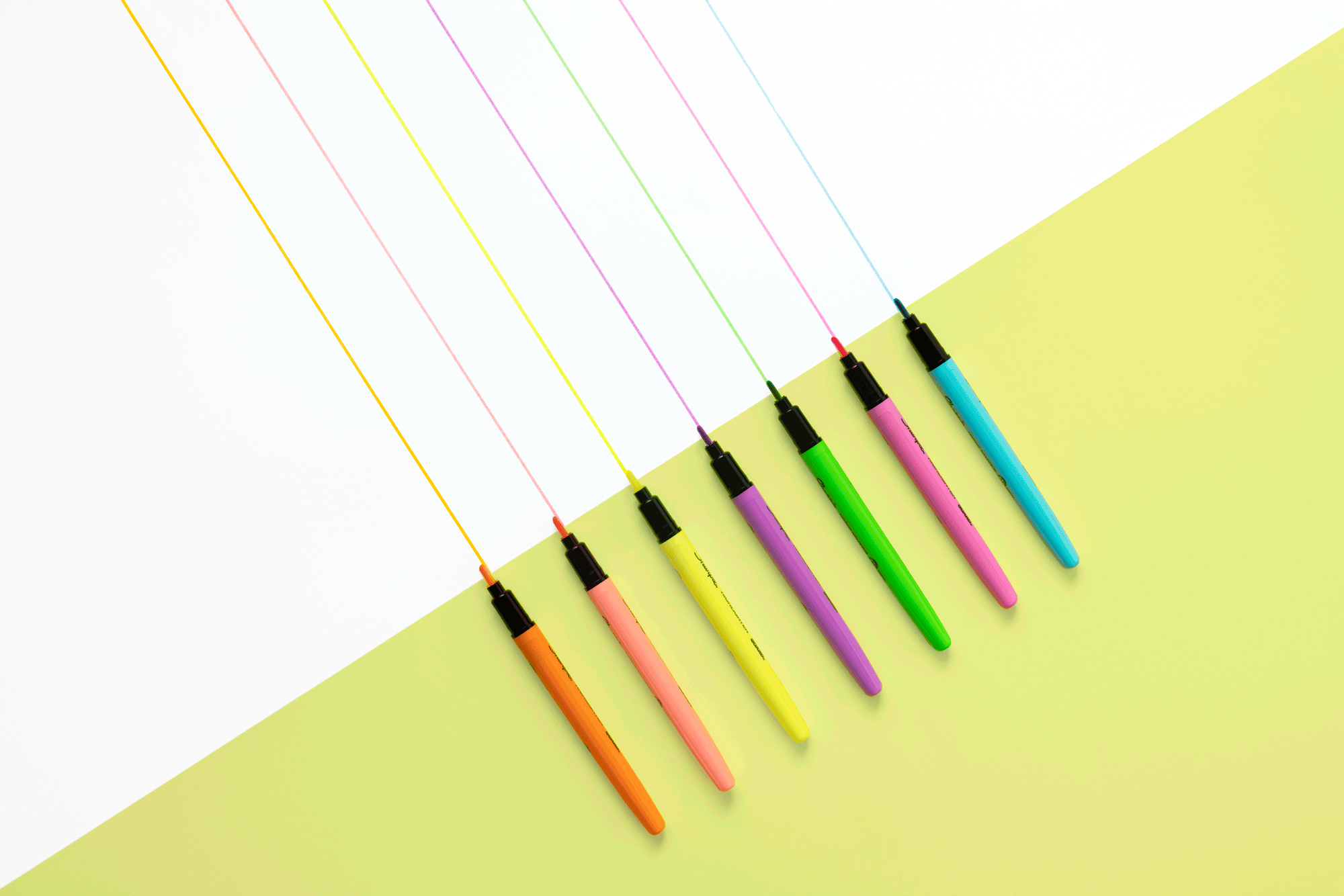 Sharpie-Red-Ghost-Yellow--Animated-1.gif