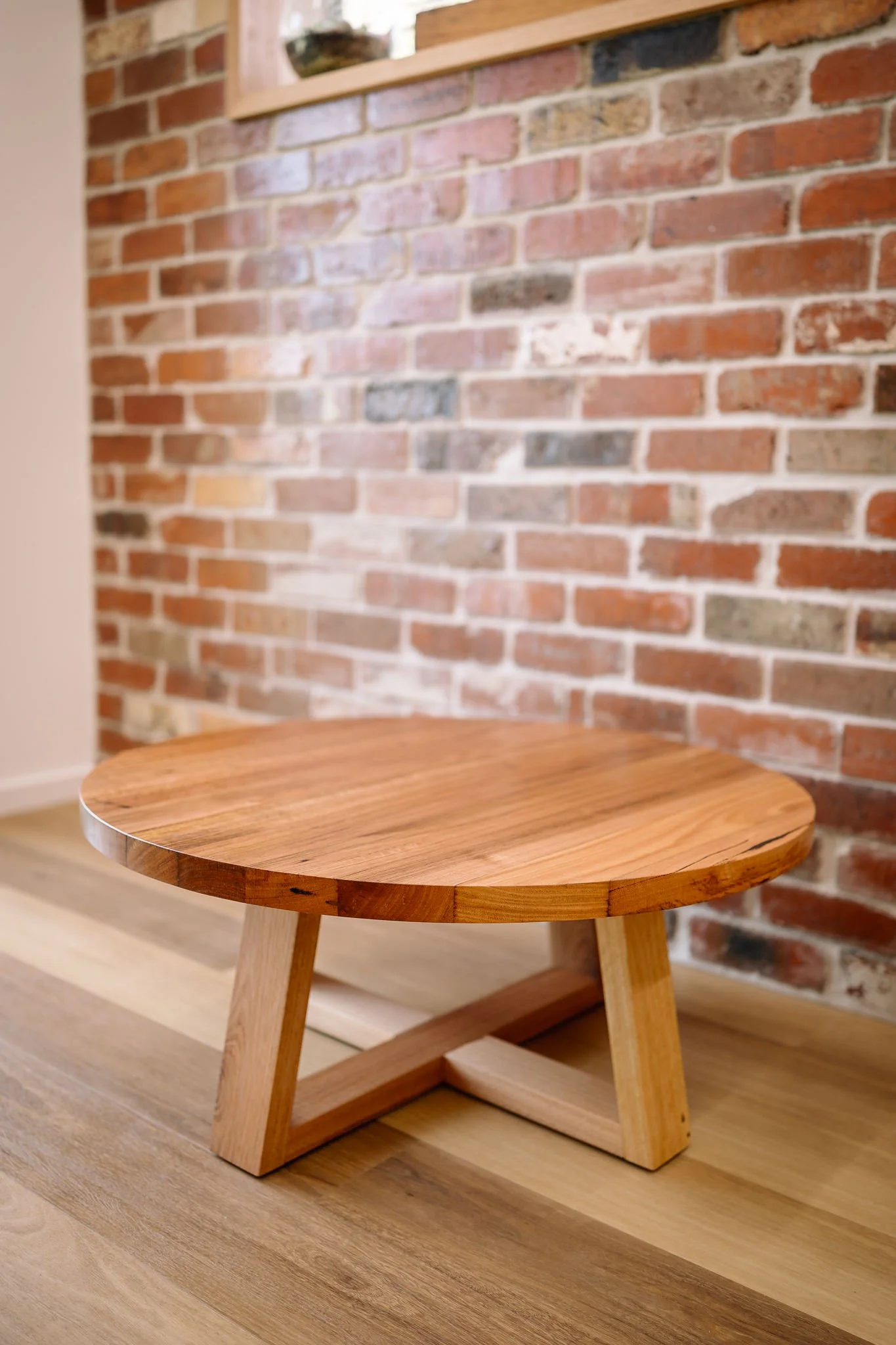 Round Coffee tables